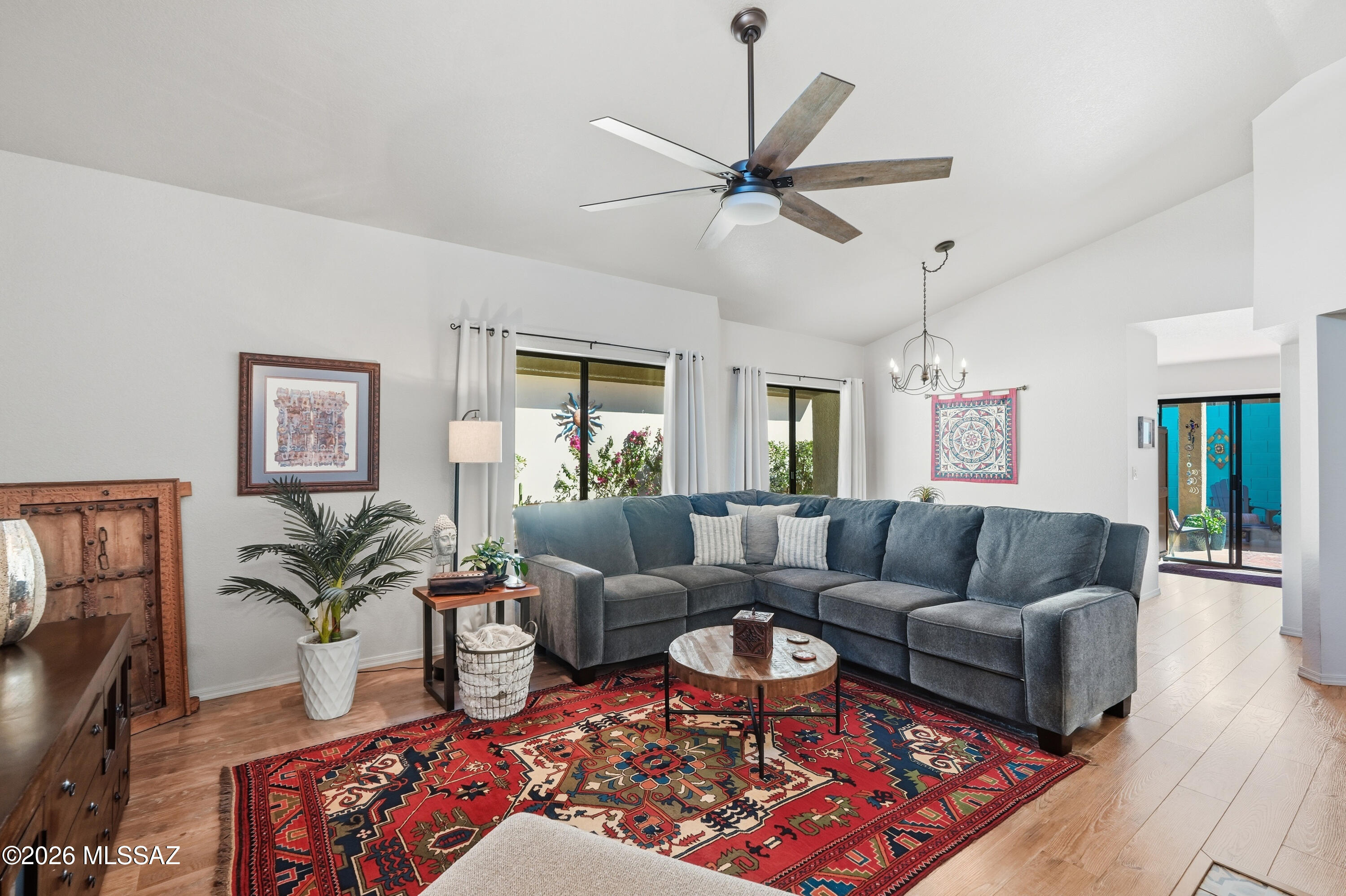 200 E Suntree Street