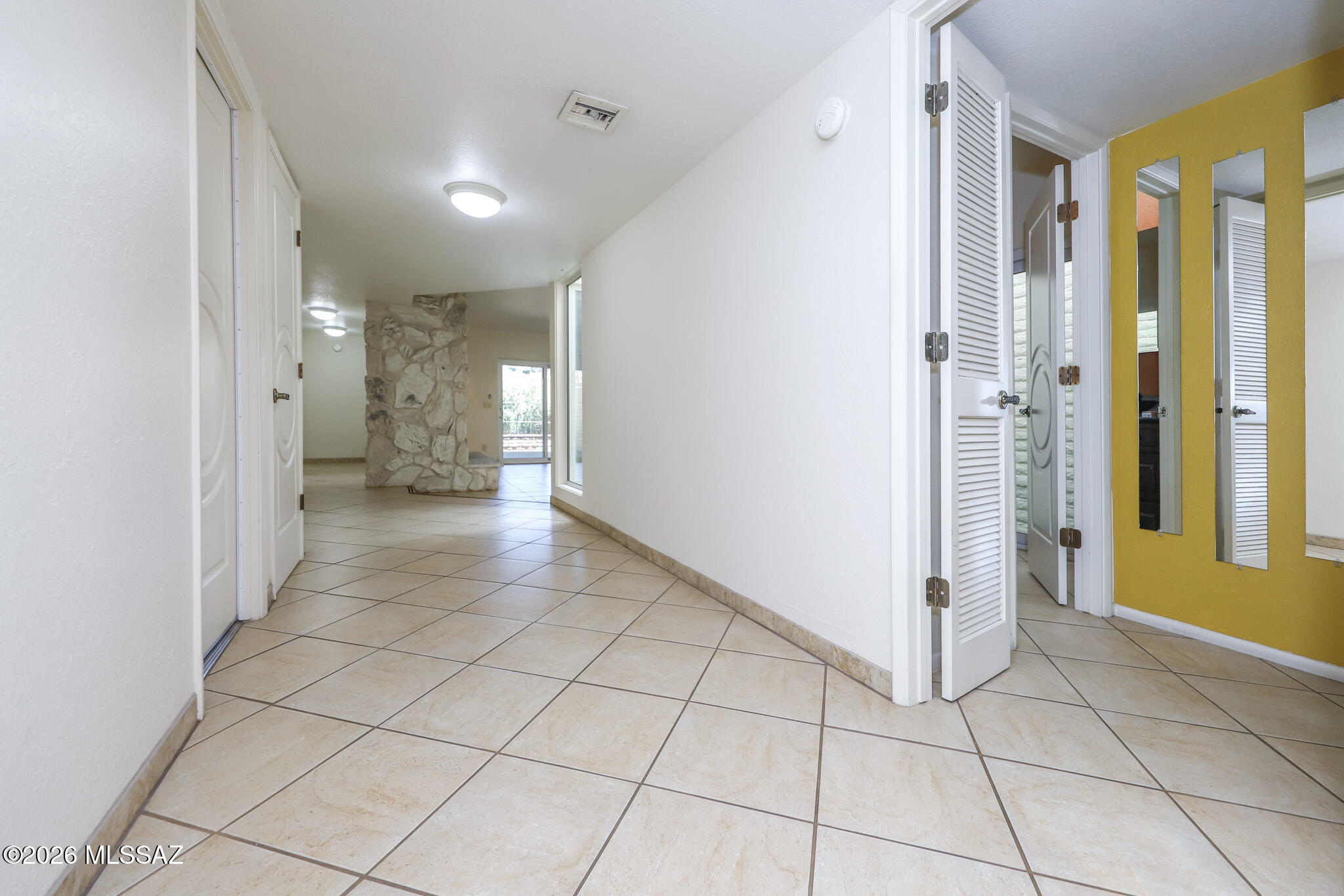 5013 E South Regency Circle