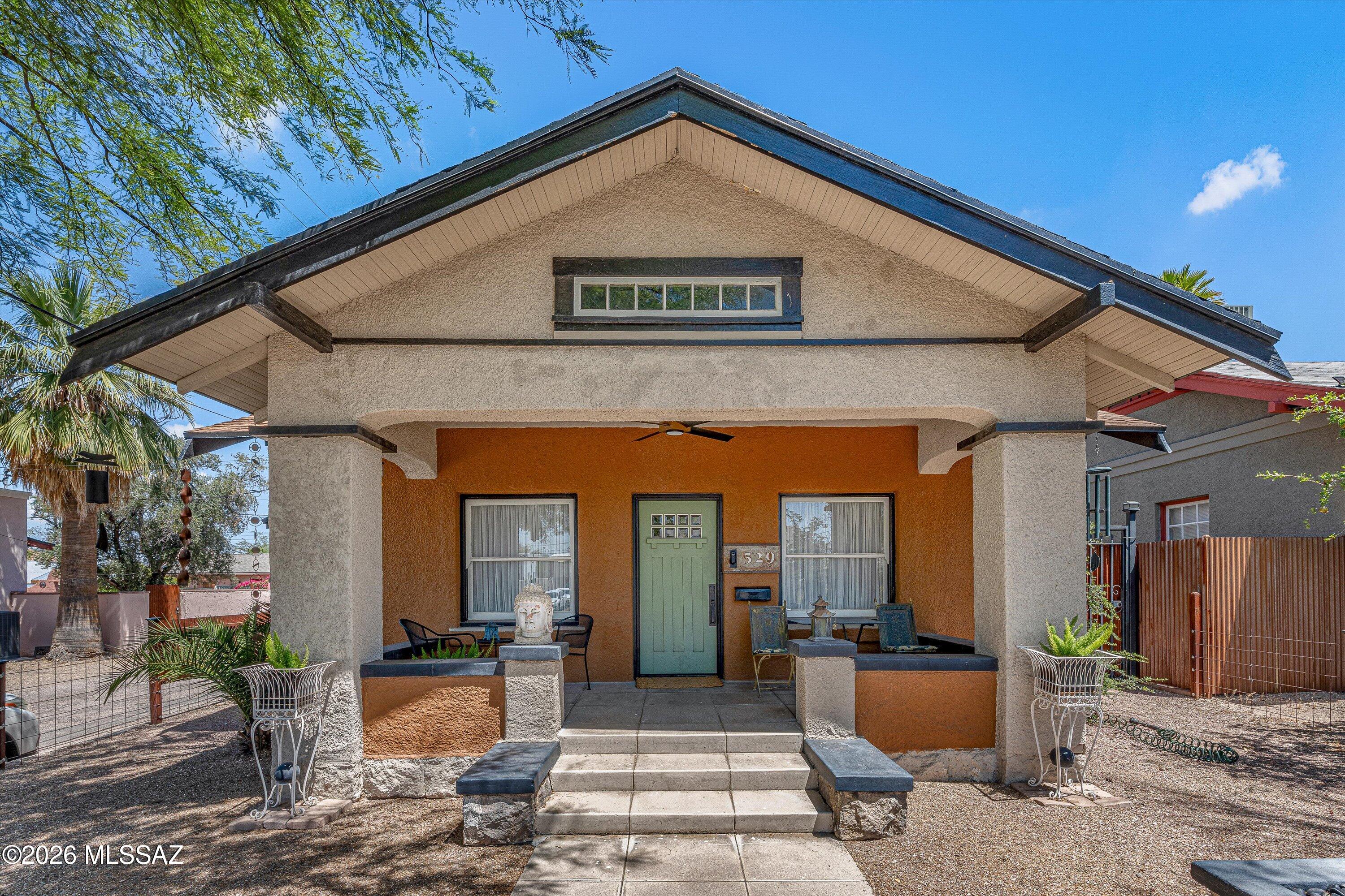 529 E 4th Street