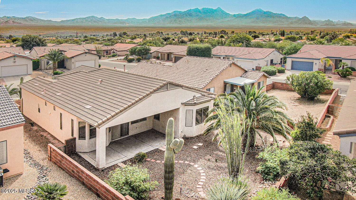 267 N Vía La Castellana