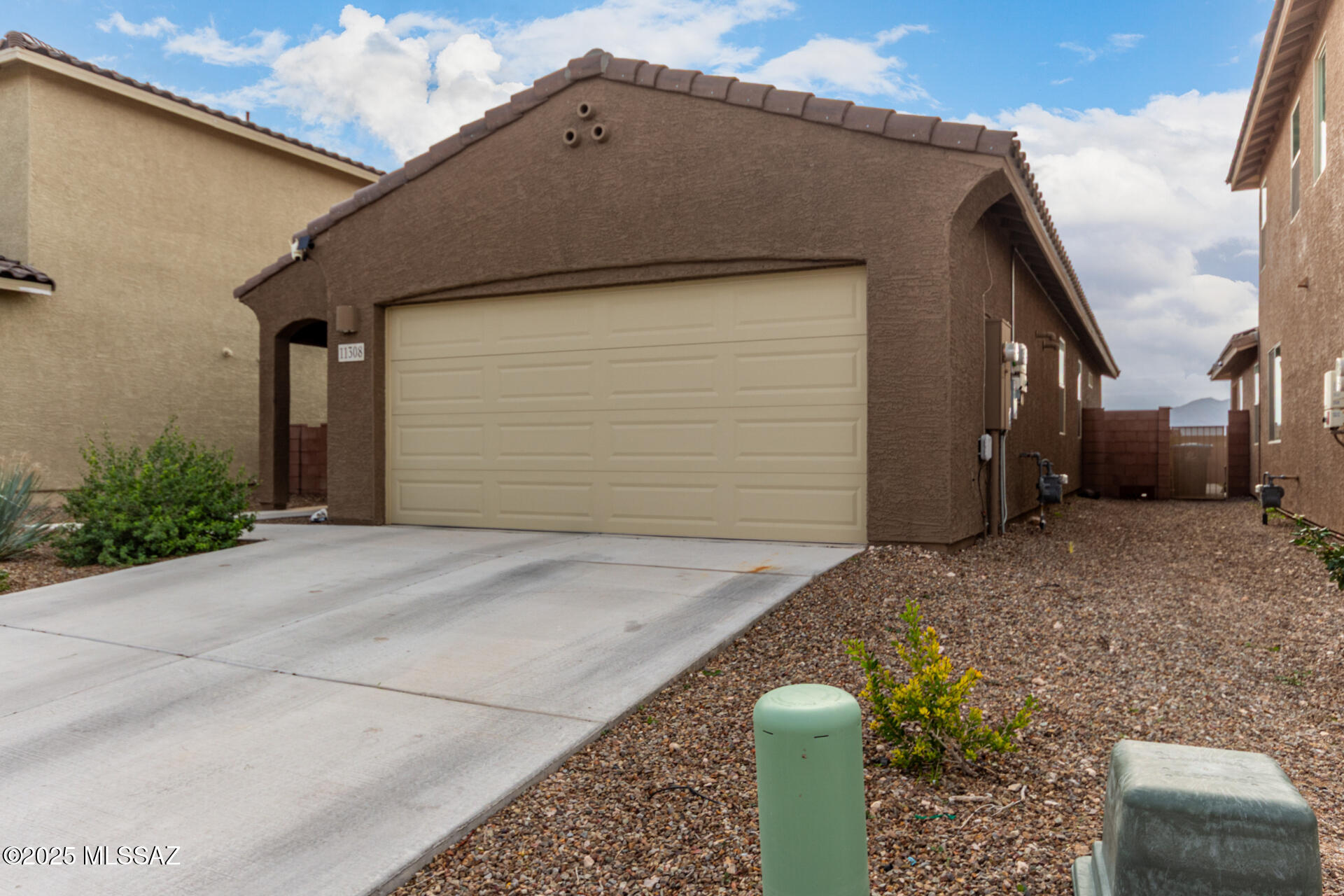 11308 S Weismann Drive