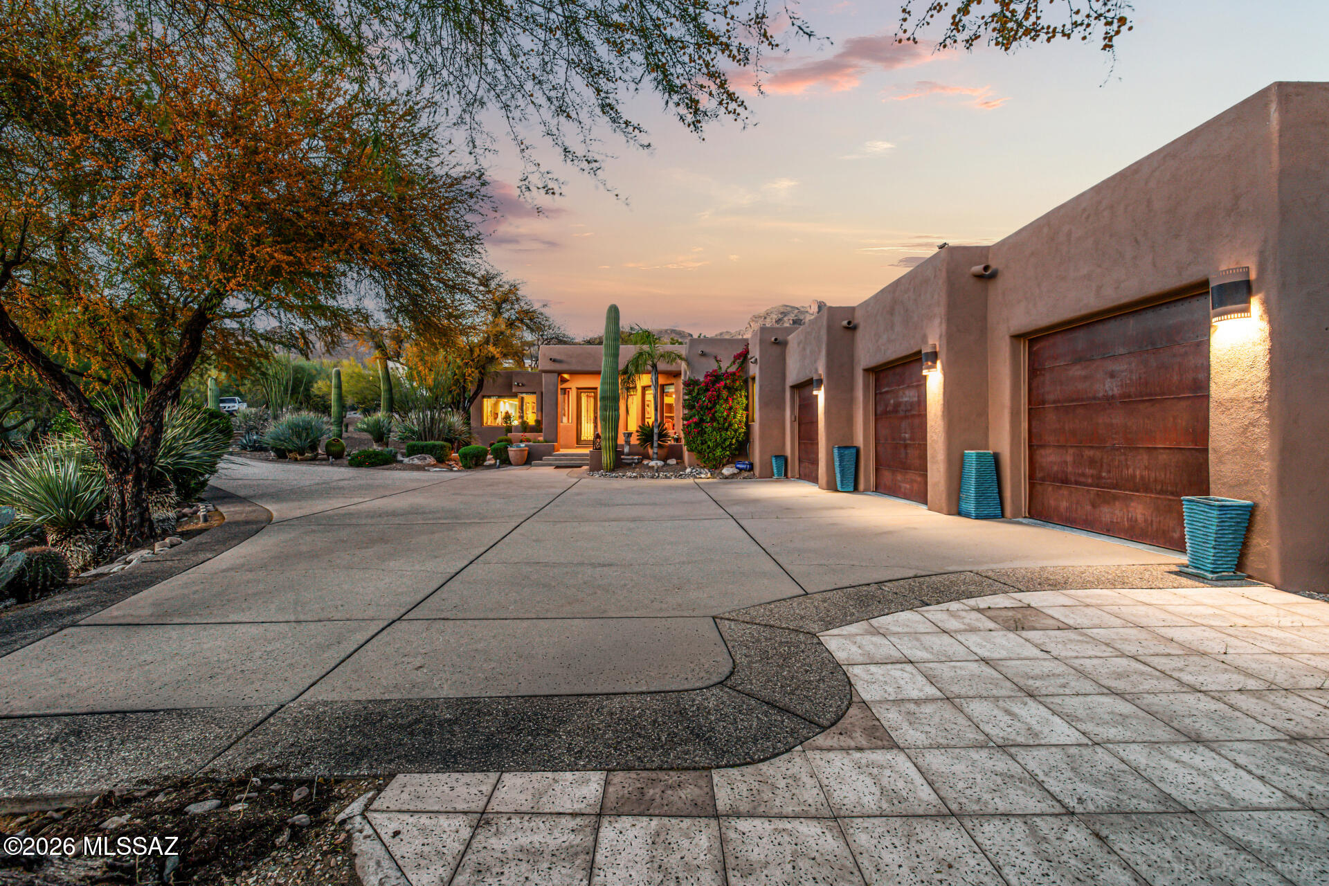 7050 N Via Sierra Del Sol