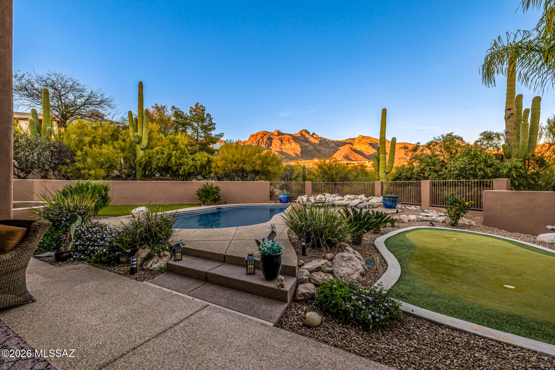 7050 N Via Sierra Del Sol