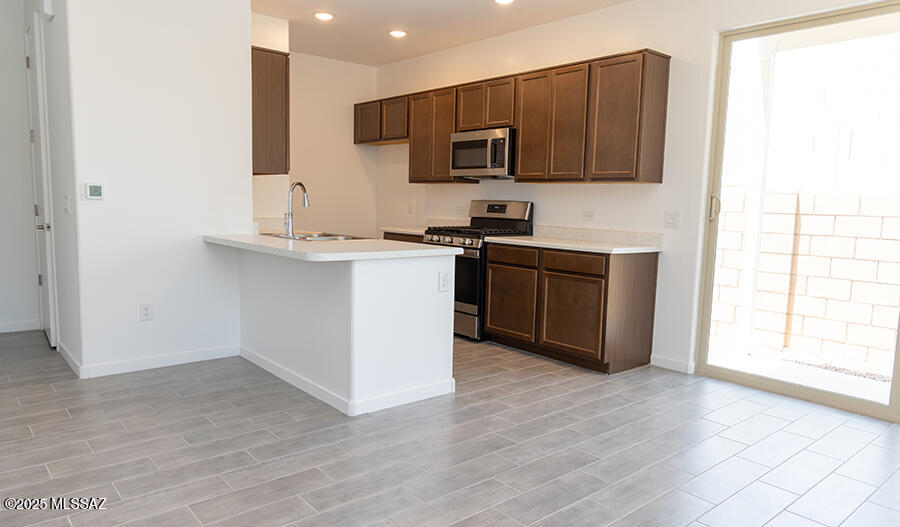 2731 S Oakenshield Way