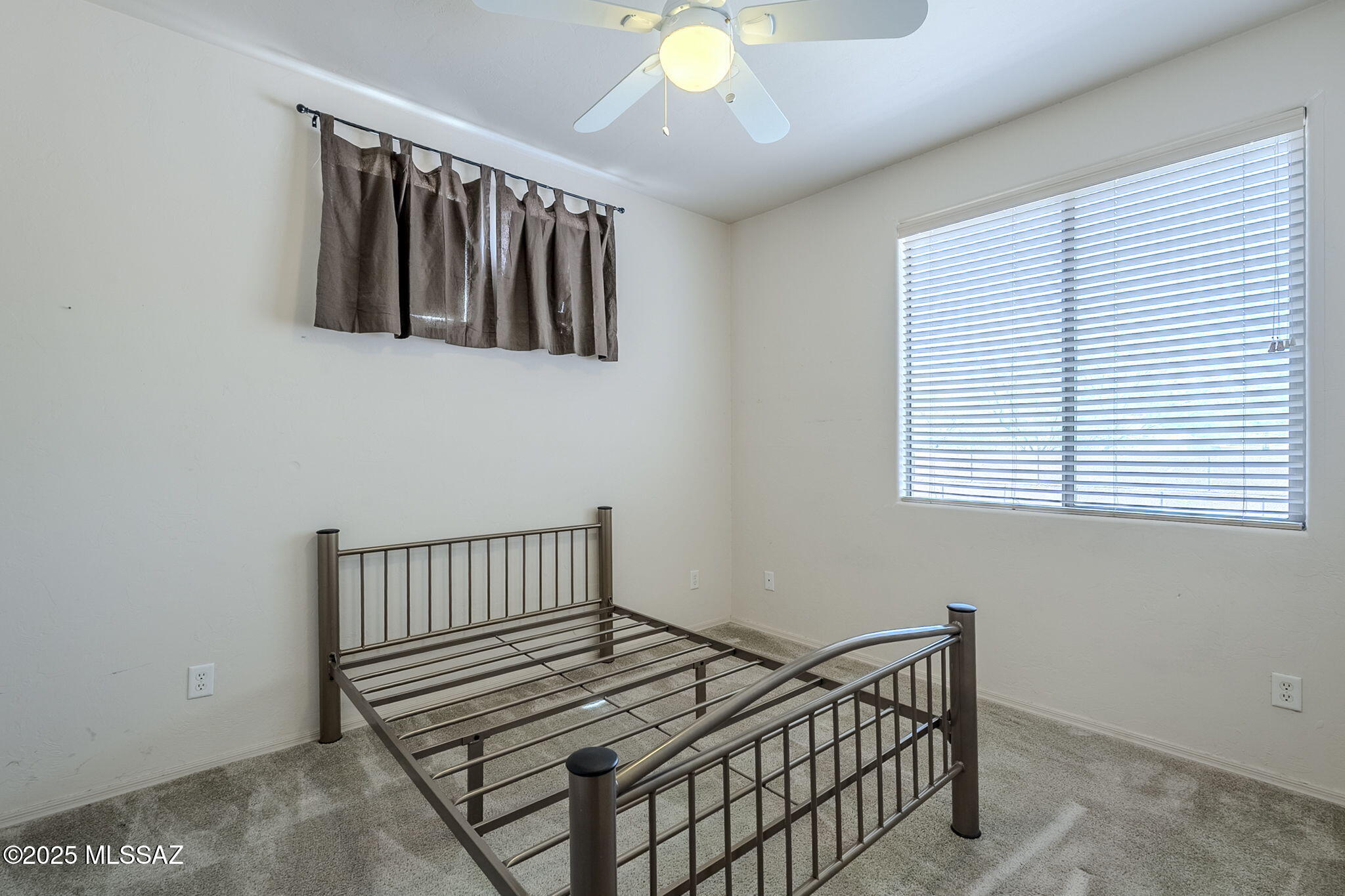 Hacienda Del Rio (1-118) - Residential
