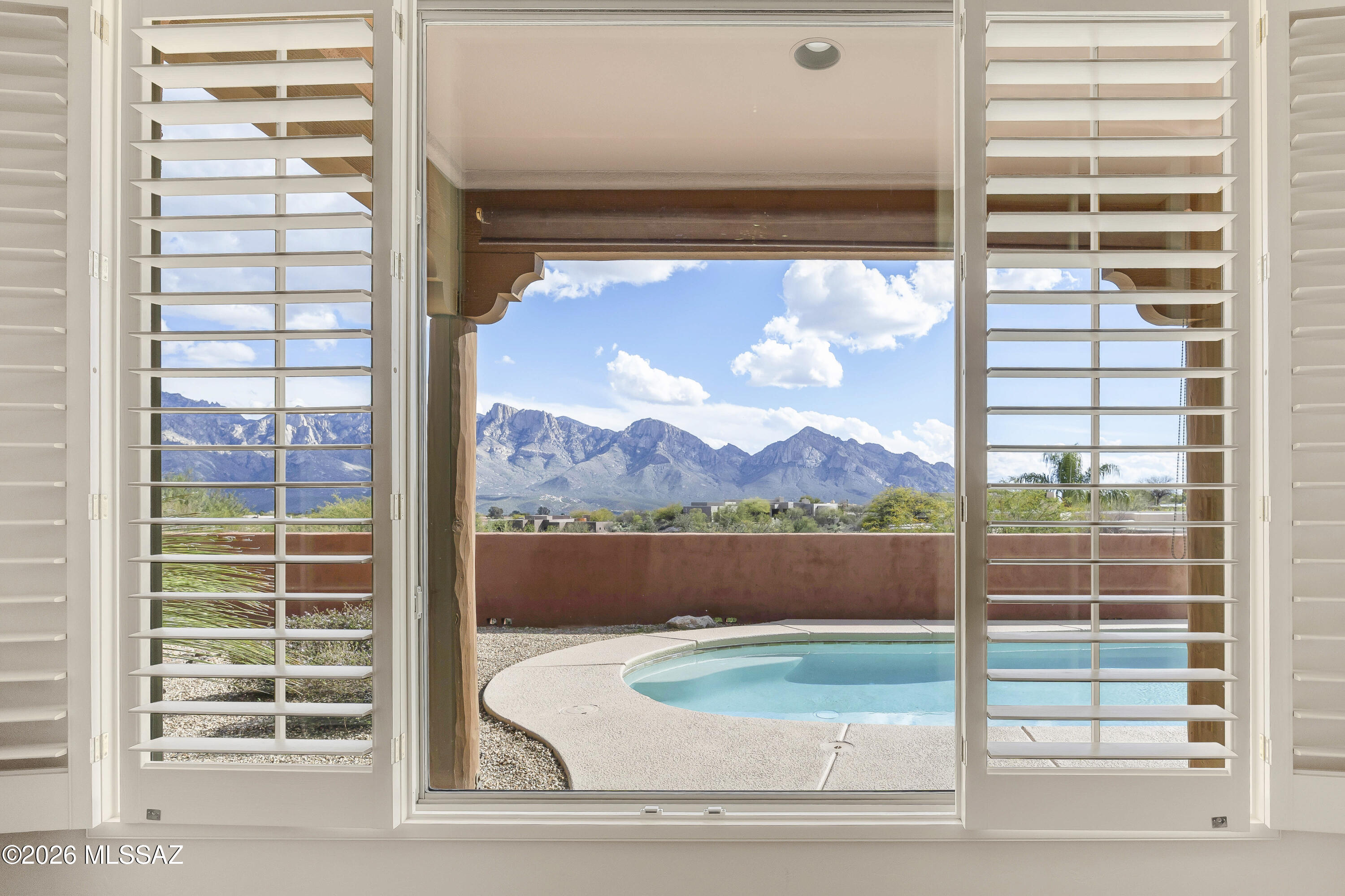 641 W Silver Eagle Court