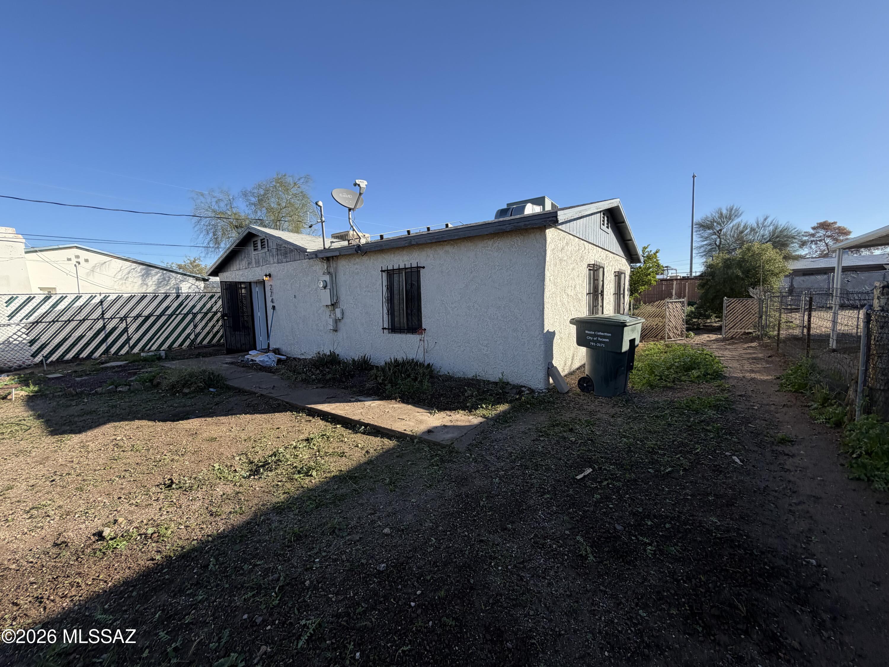 2744 N Castro Avenue