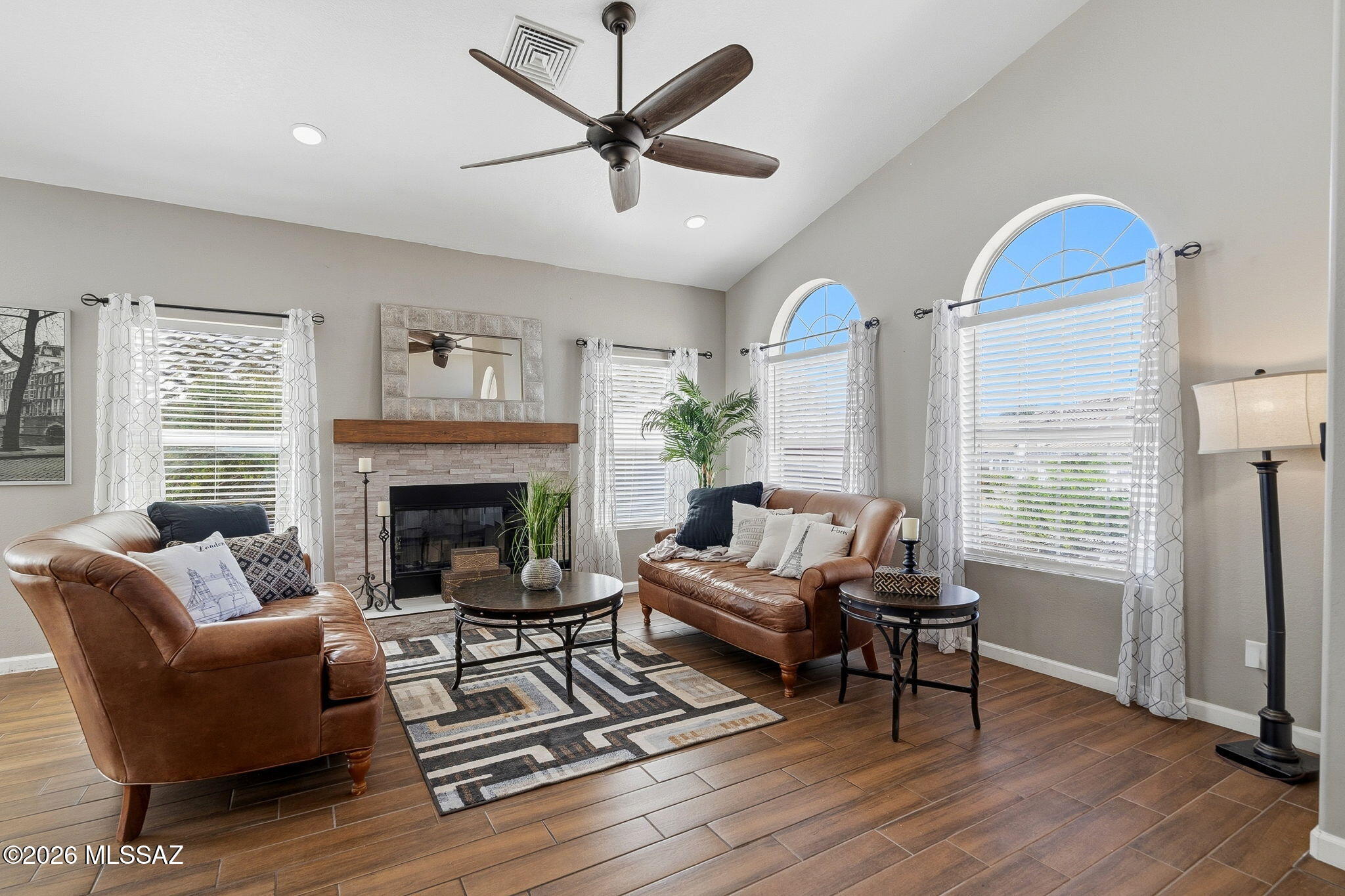 1631 W Sunridge Drive