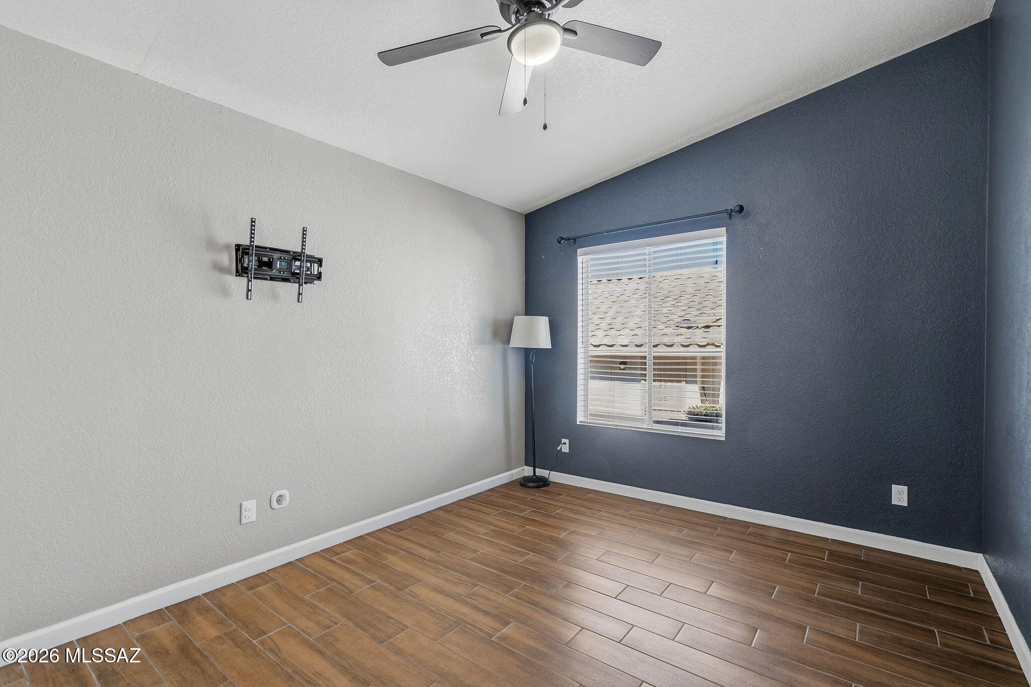 Canada Heights(1-68) - Residential