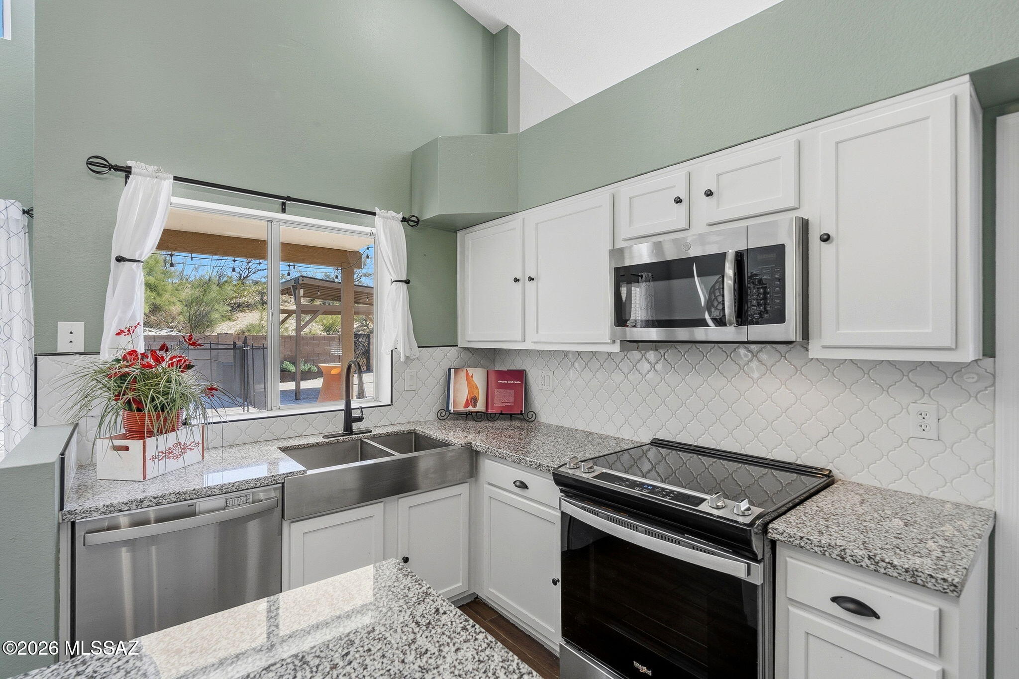 1631 W Sunridge Drive