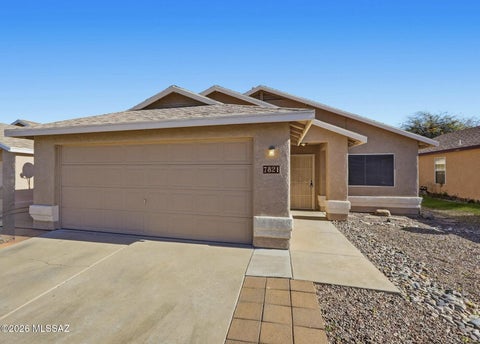 Photo of 7821 S Kilbrennan Way, Tucson, AZ 85747 (MLS # 22622872)