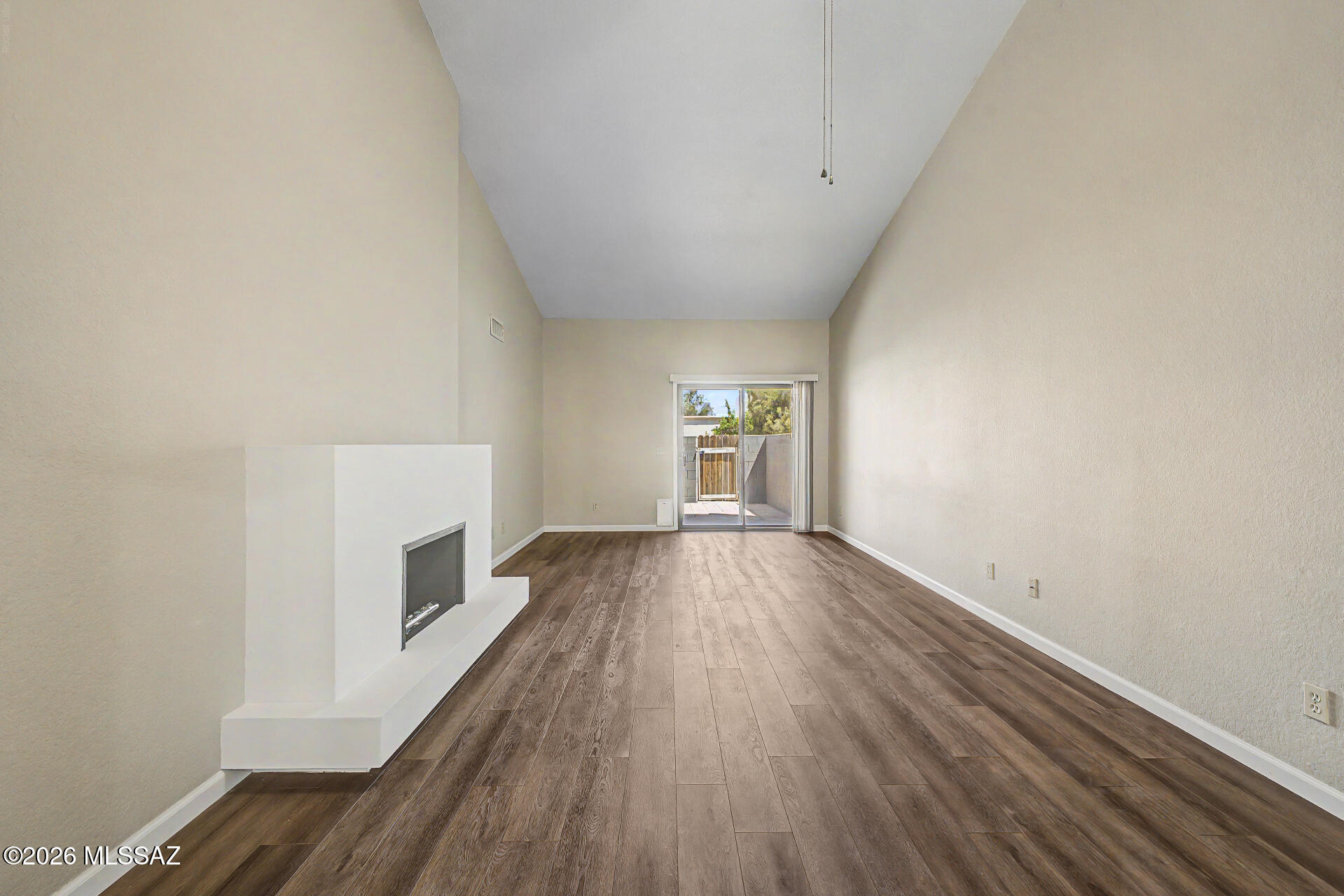 Le Mirador Twnhms (1-50) - Residential