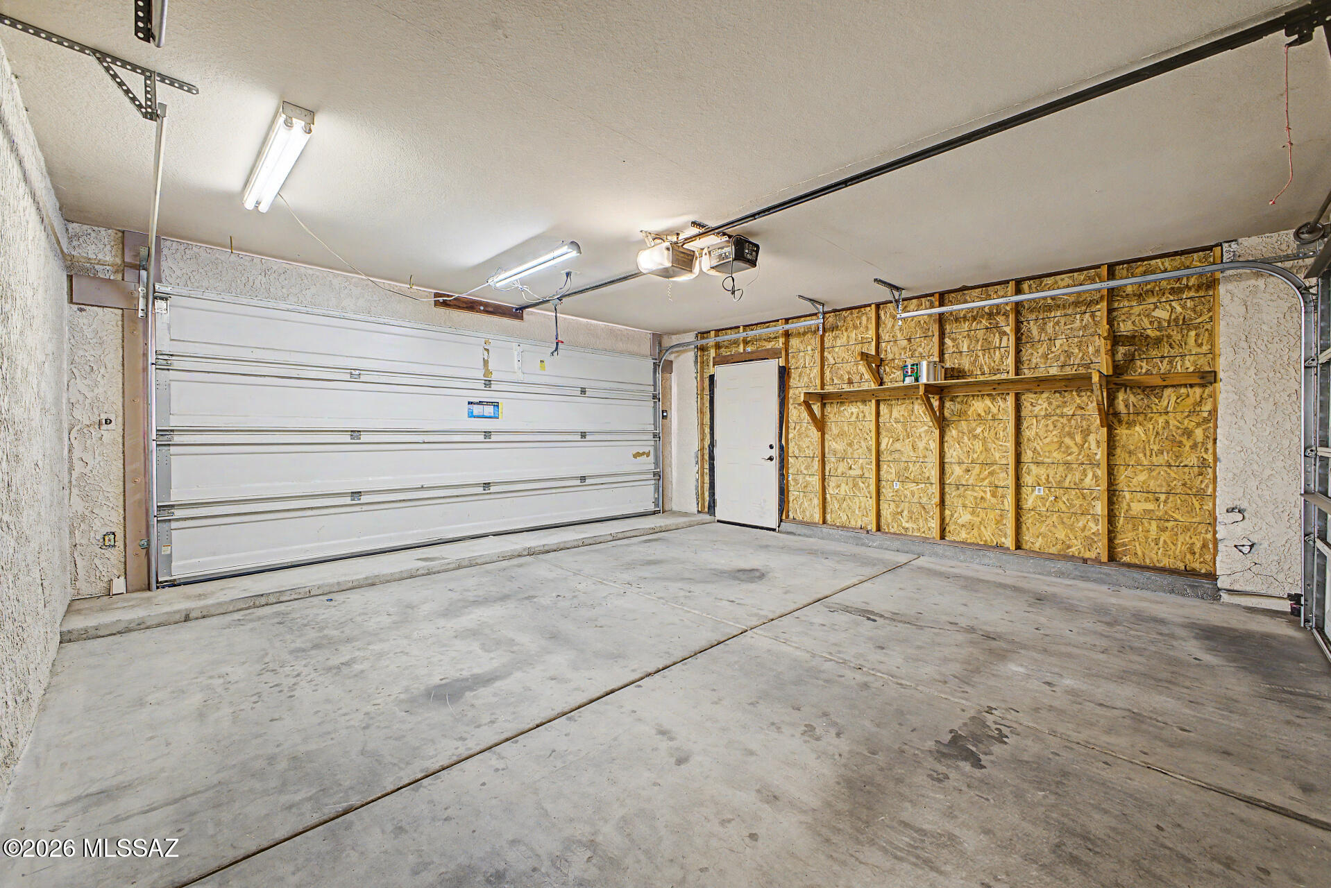 Le Mirador Twnhms (1-50) - Residential