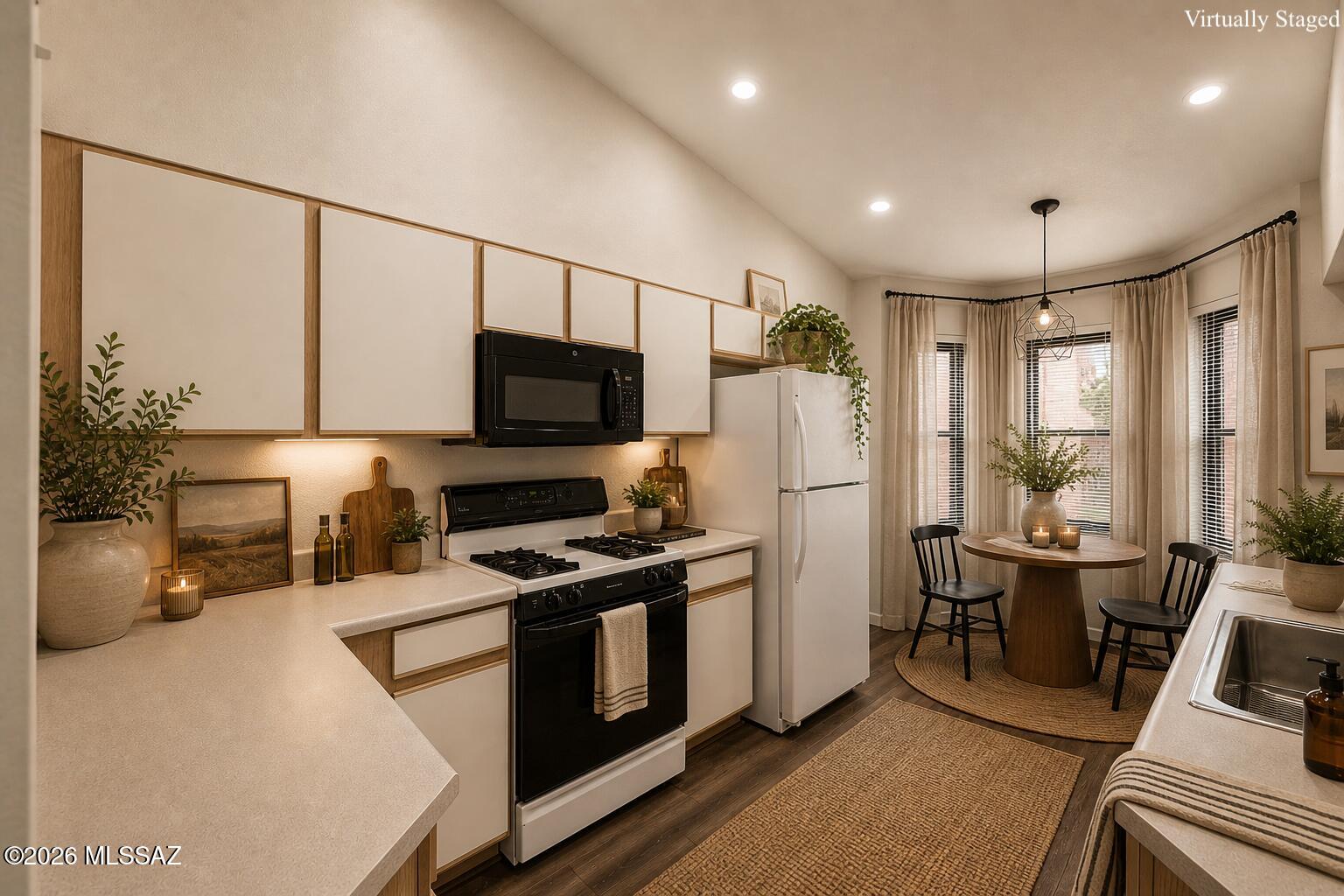 Le Mirador Twnhms (1-50) - Residential