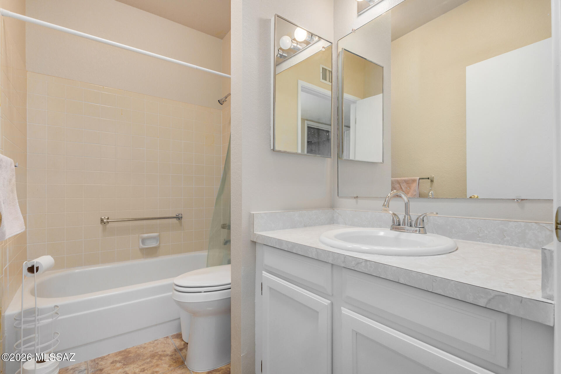 Colonia De Los Alamos (BK1-45) - Residential