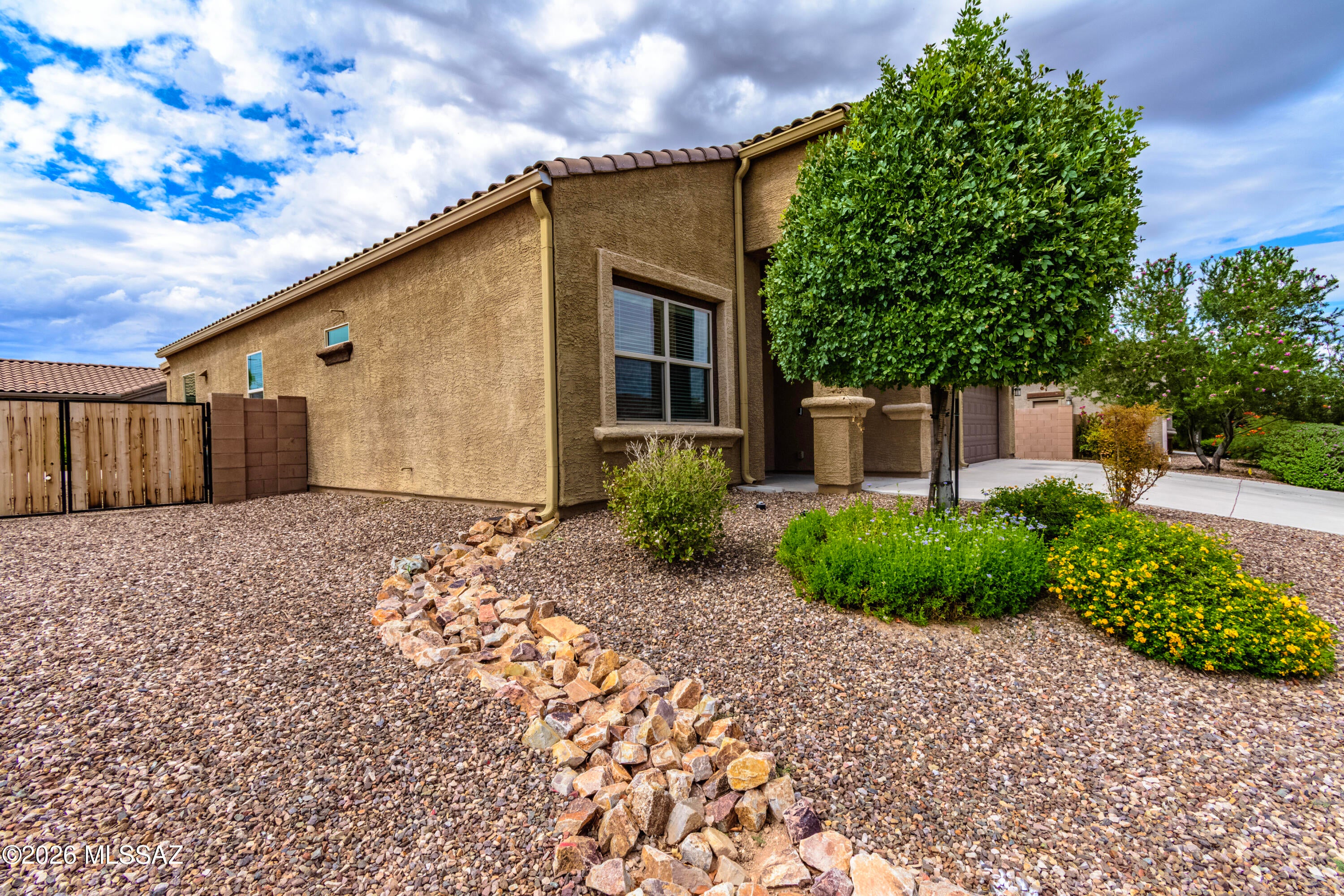 9657 N Texas Ebony Lane
