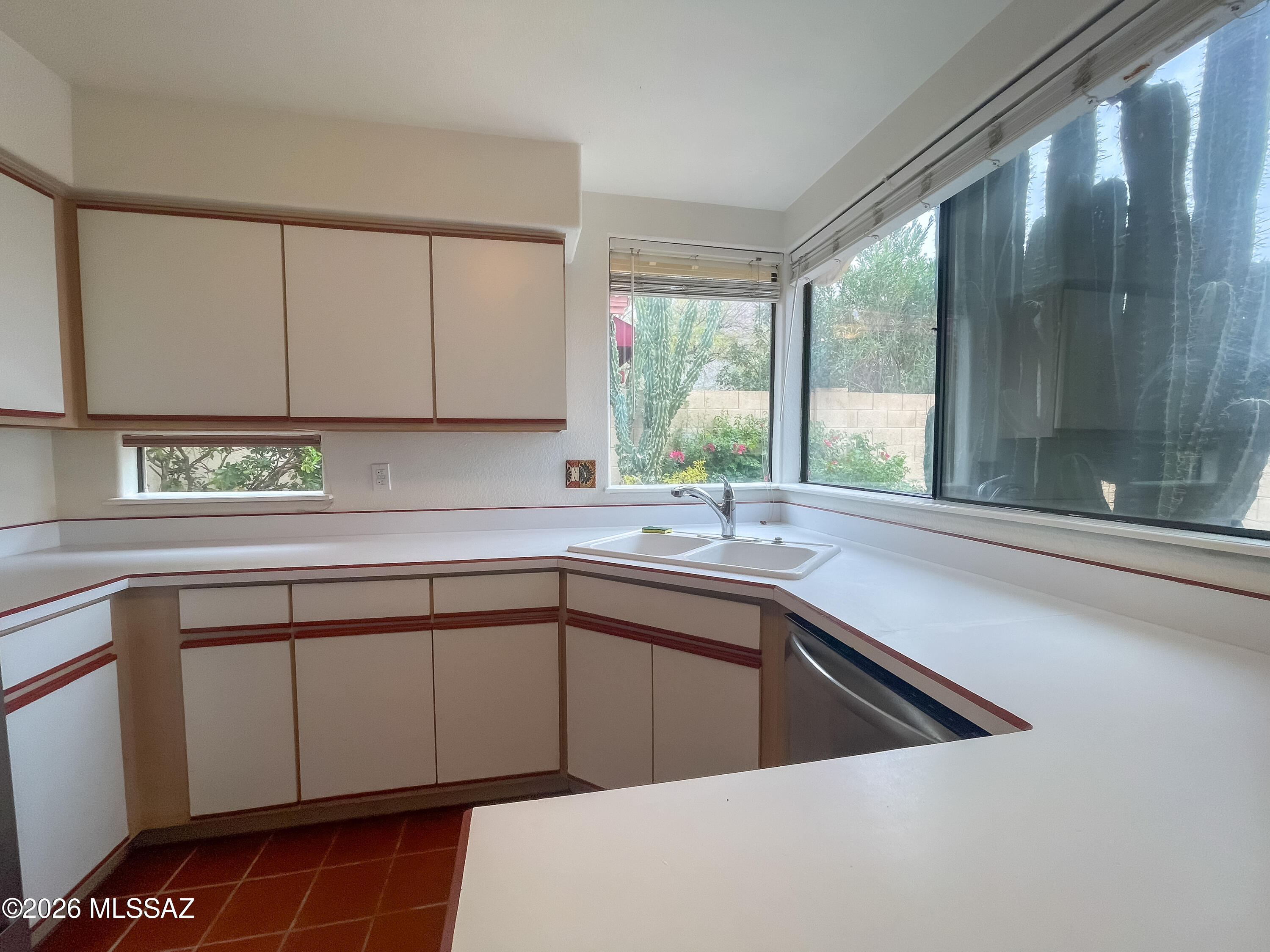 Villa Balboa (1-109) - Residential