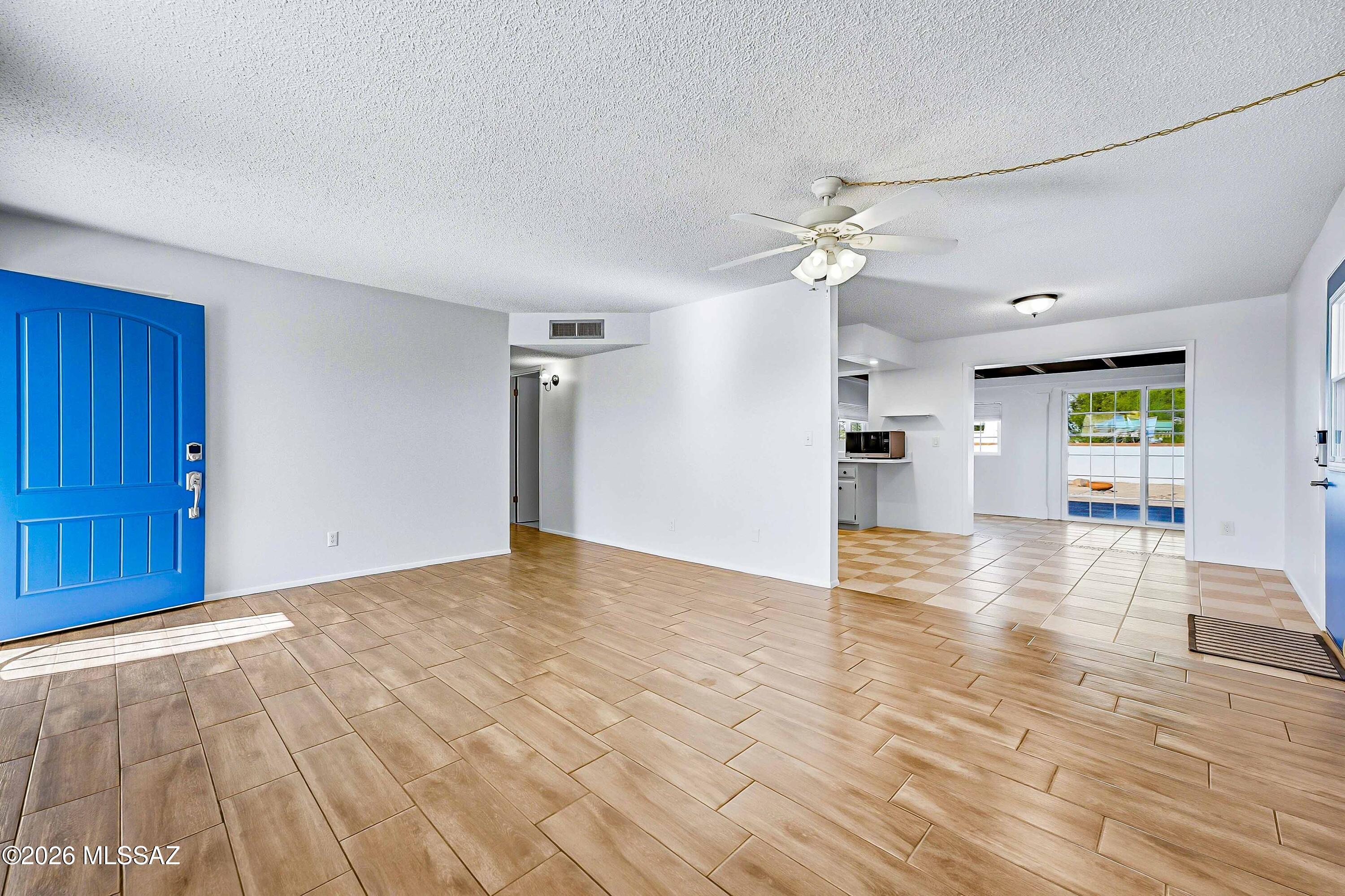 400 S Vista Del Rio