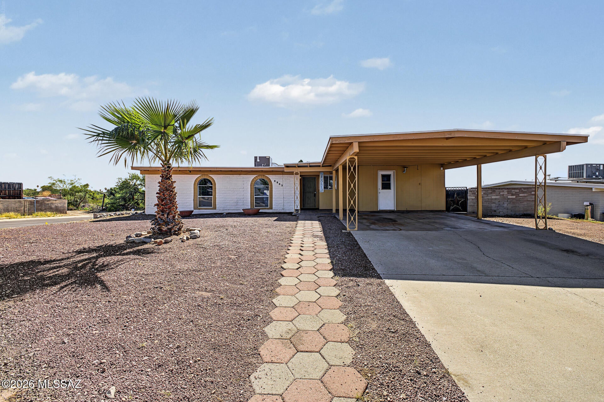 8962 E 39th Street