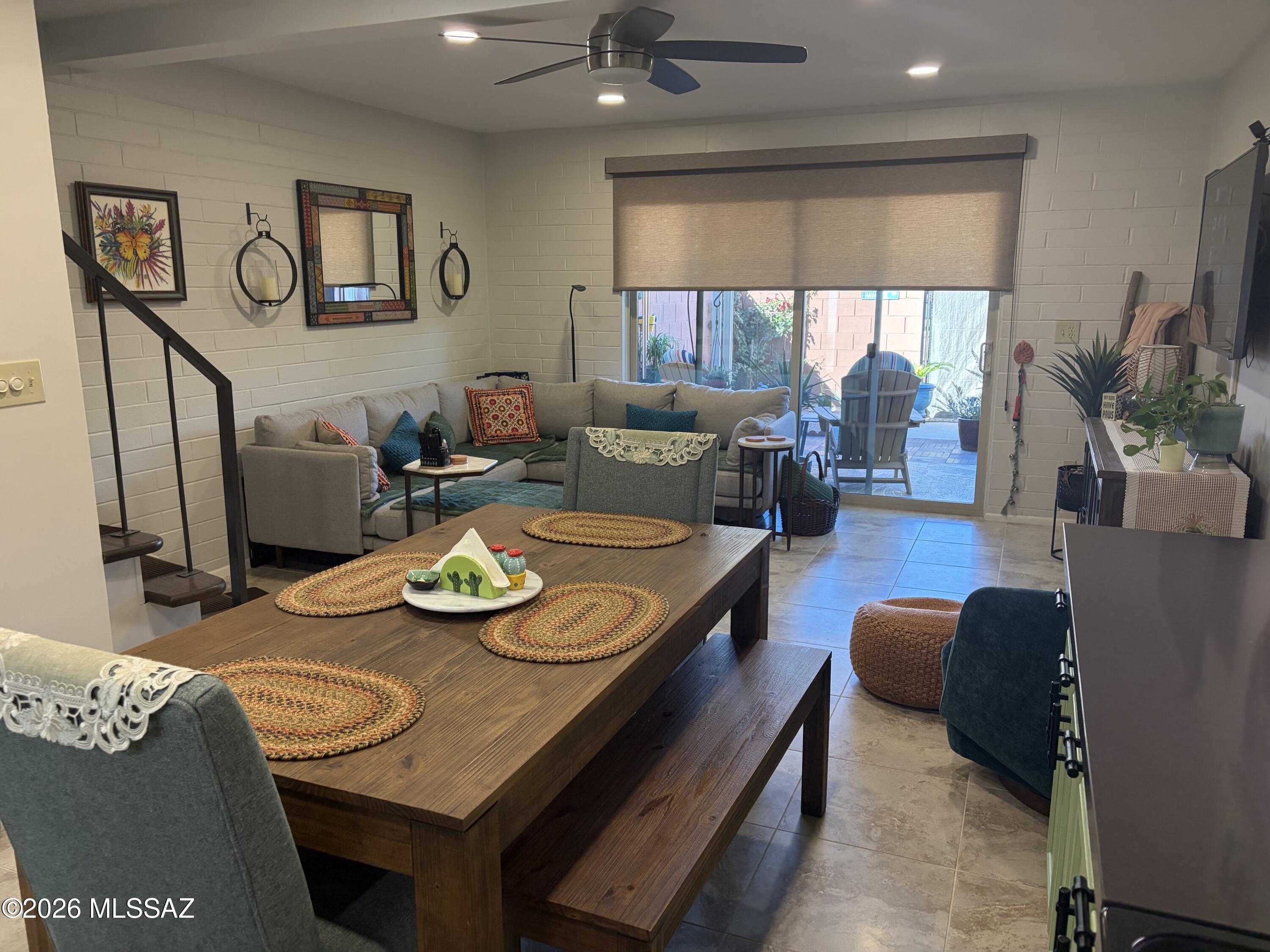 1306 S Avenida Polar B2