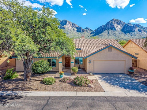 Photo of 1460 E Desert Starling Lane, Tucson, AZ 85737 (MLS # 22624949)