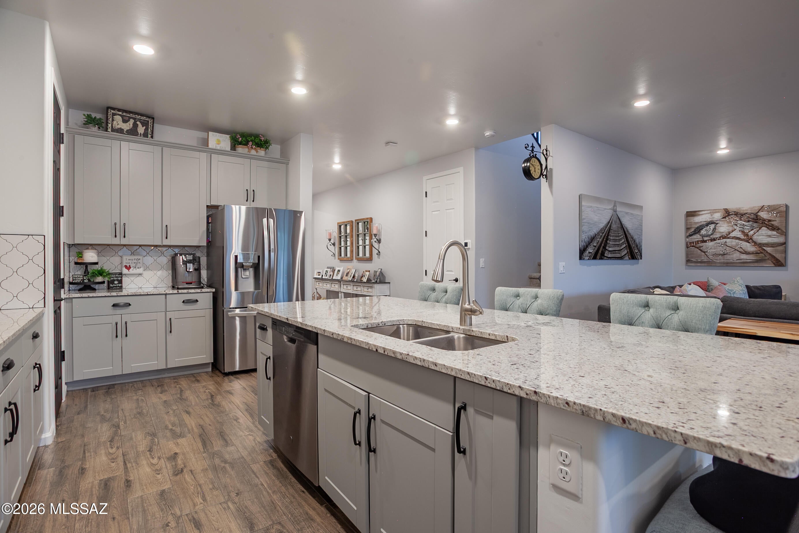 3272 W Shadow Park Way