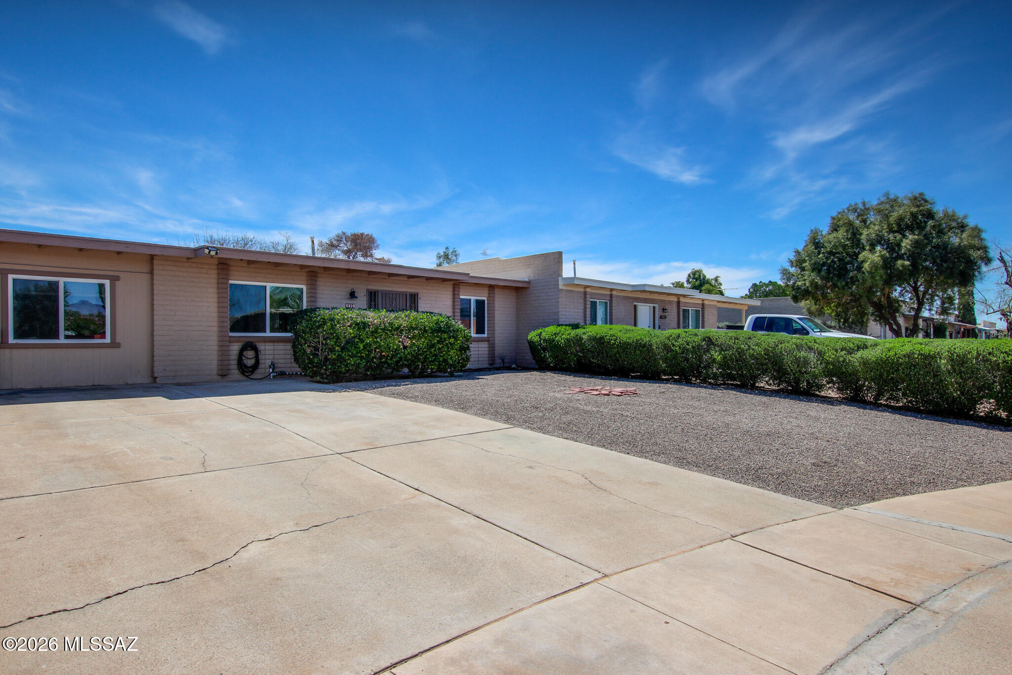 6820 E Barrow Street