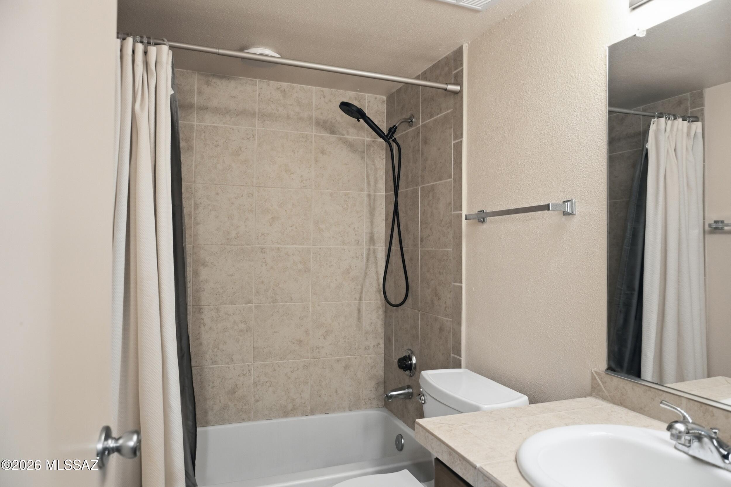 Casa Club Condominium - Residential Lease
