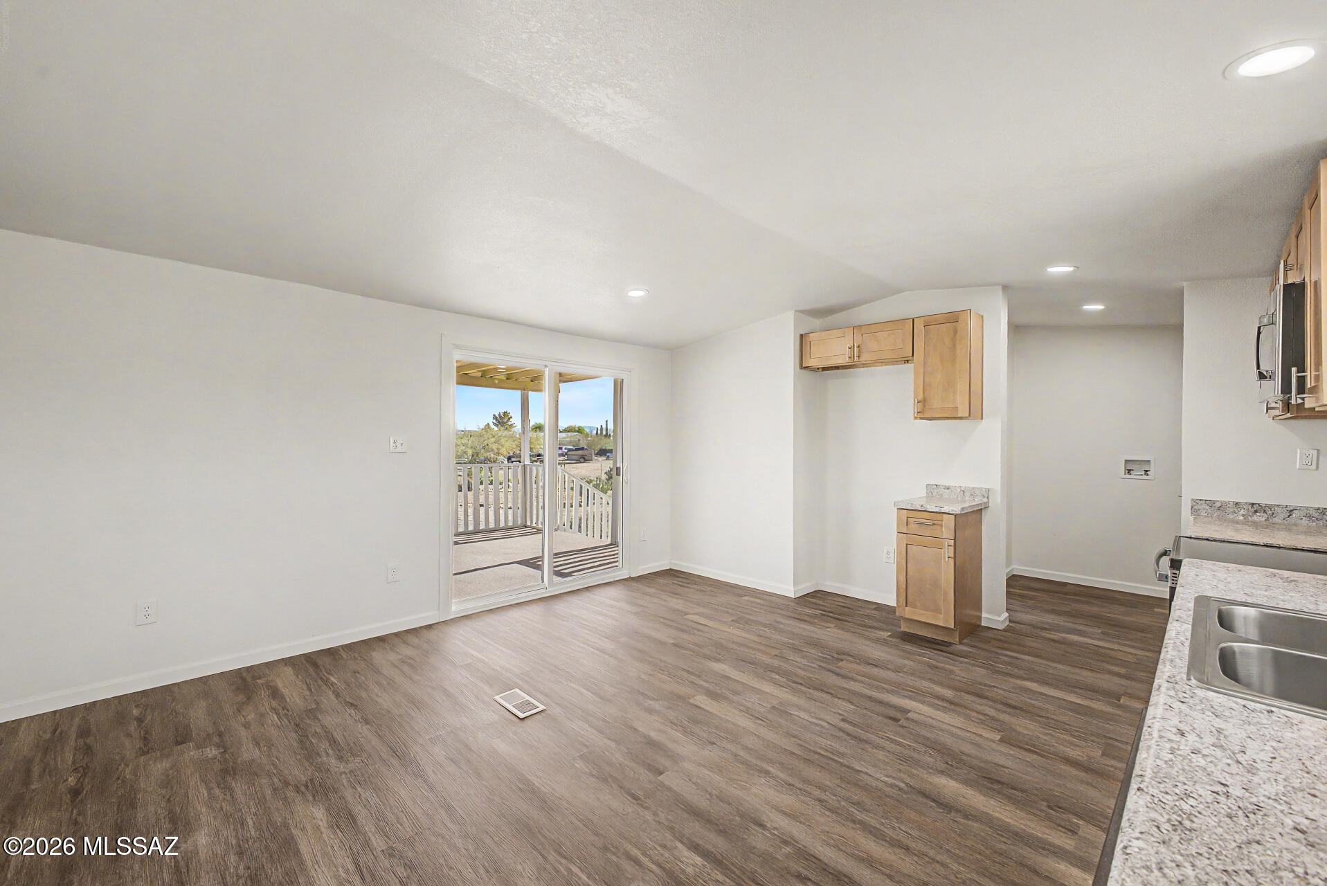 Wonderland (1-25) - Residential