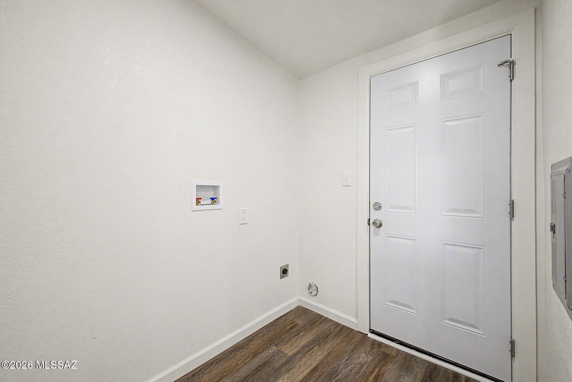 Wonderland (1-25) - Residential