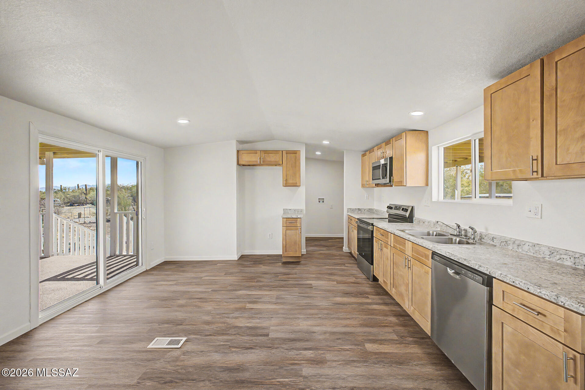 Wonderland (1-25) - Residential