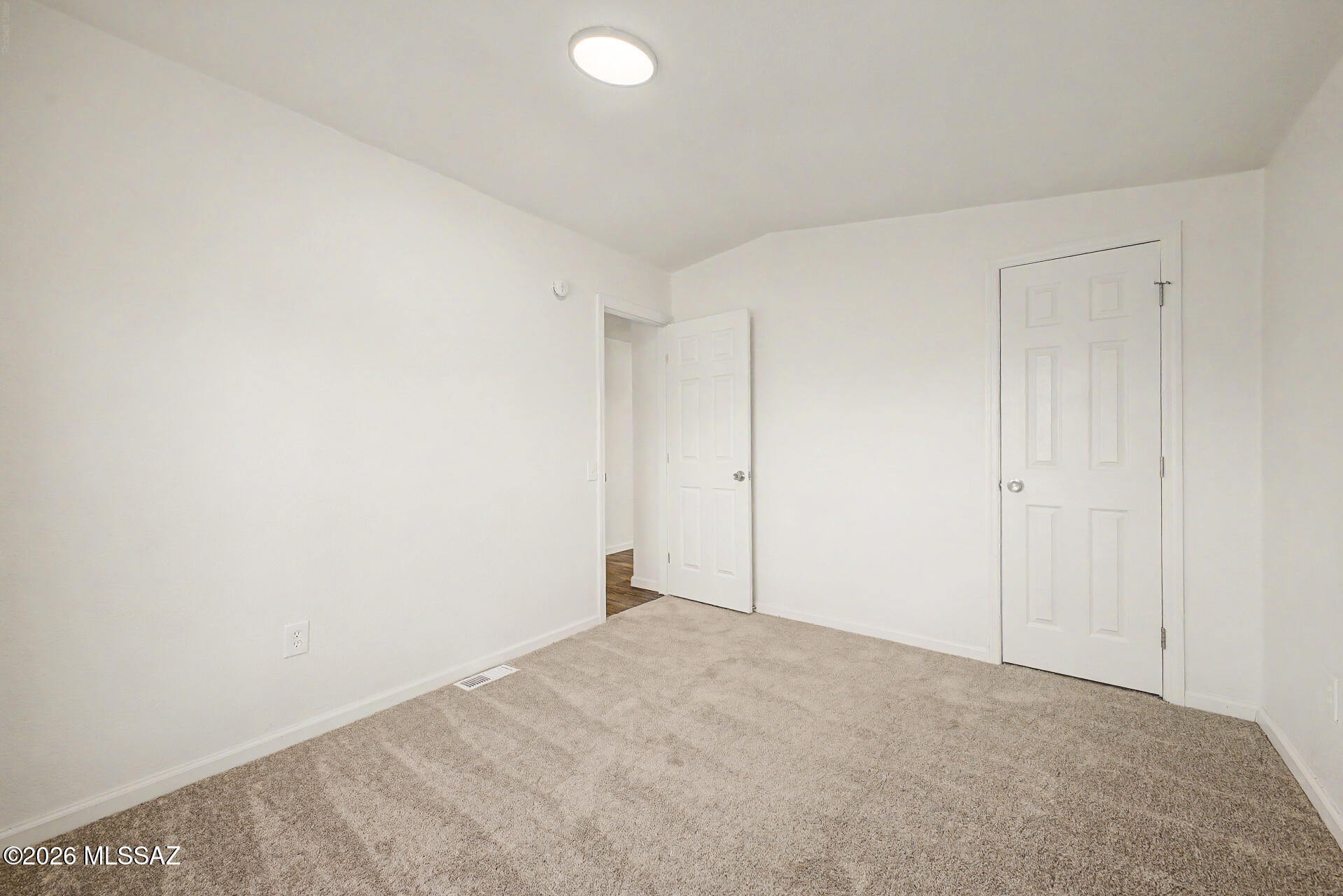 Wonderland (1-25) - Residential