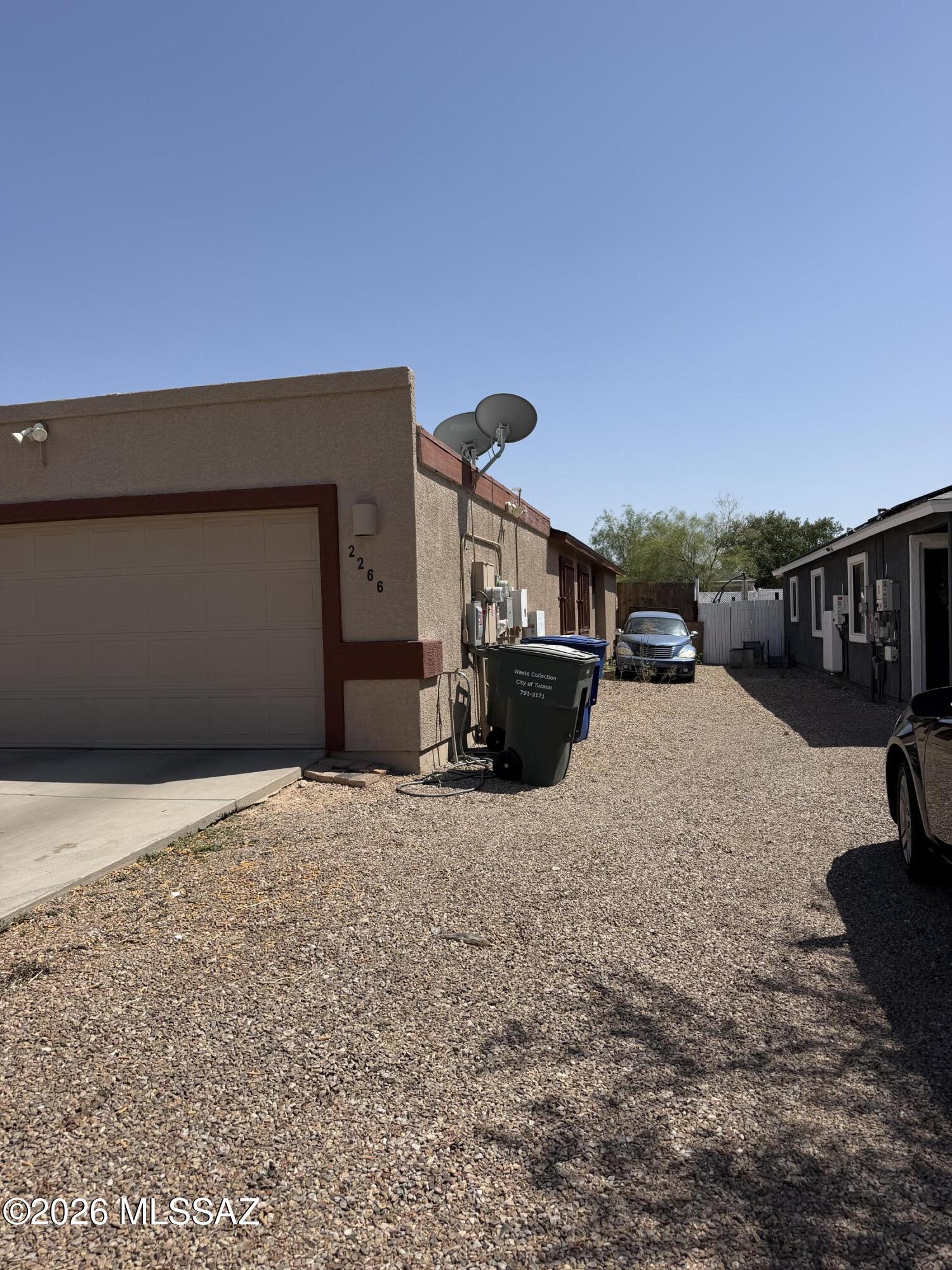 2266 E Sunland Vista