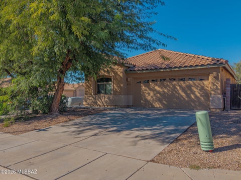 Photo of 7159 E Cherrywood Street, Tucson, AZ 85756 (MLS # 22624400)