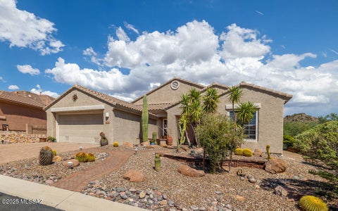 Photo of 13730 N Heritage Canyon Drive, Marana, AZ 85658 (MLS # 22620769)