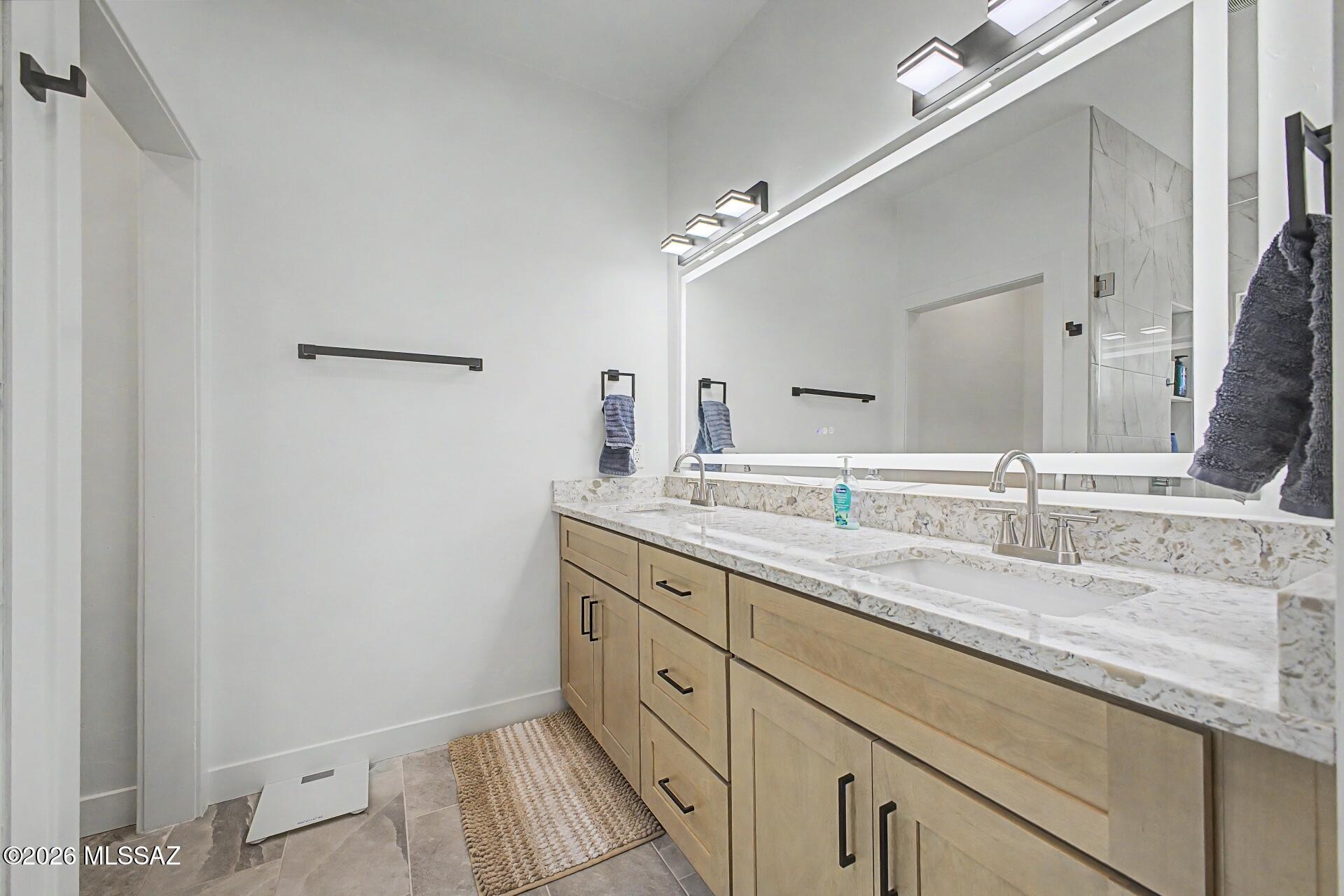 Catalina Foothills Estates NO. 7 (250-314) - Residential Income