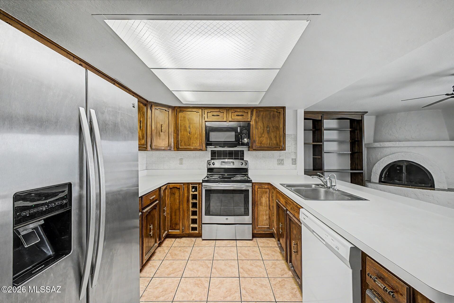 Catalina Foothills Estates NO. 7 (250-314) - Residential Income