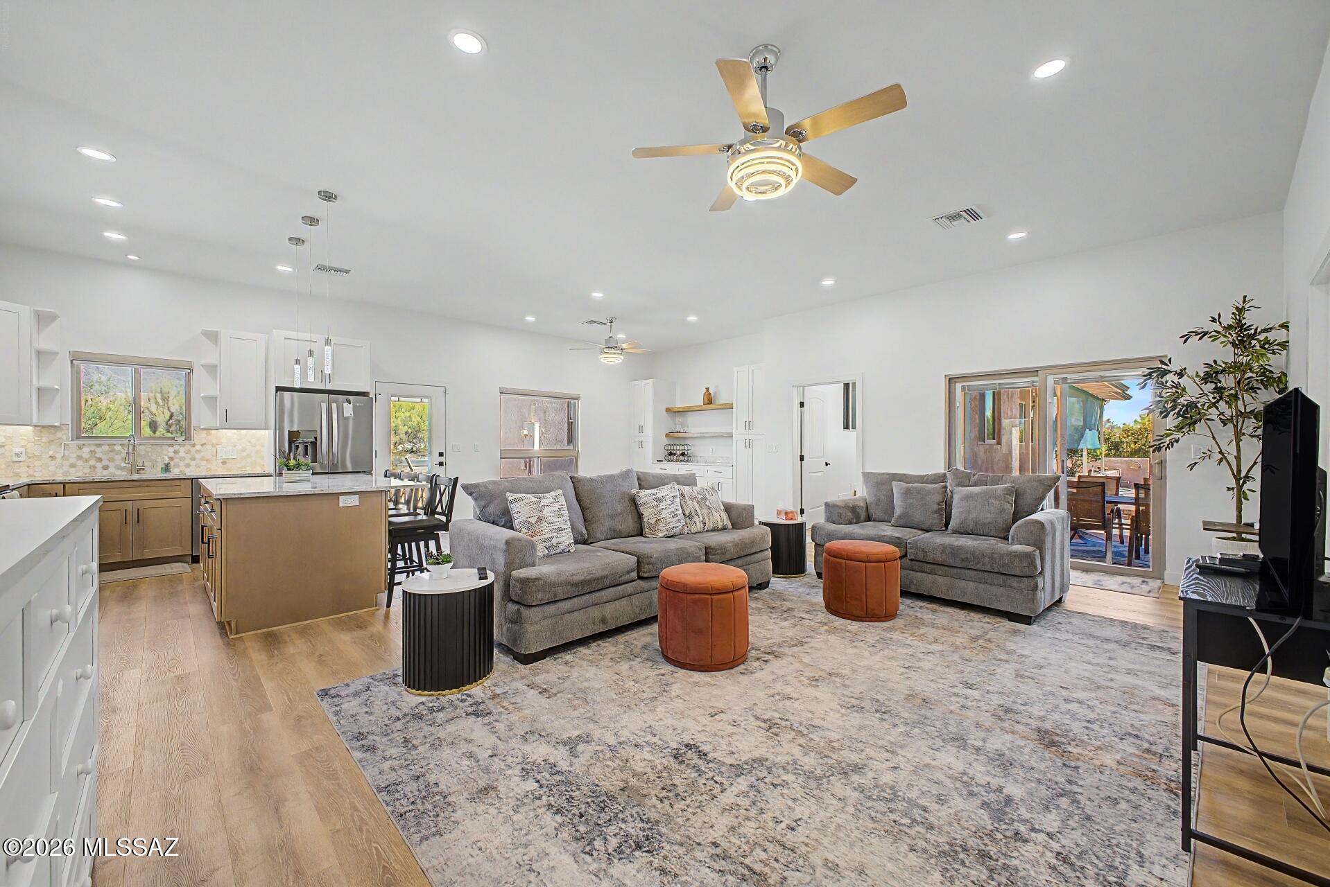Catalina Foothills Estates NO. 7 (250-314) - Residential Income
