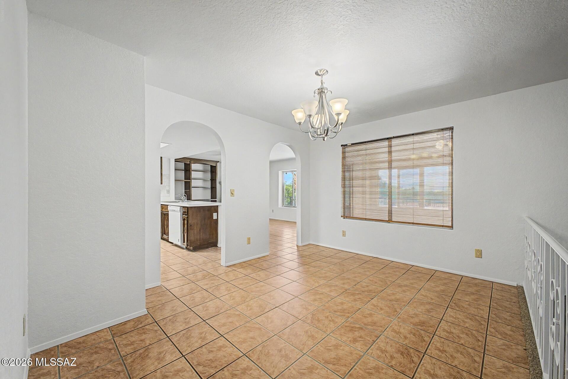 Catalina Foothills Estates NO. 7 (250-314) - Residential Income