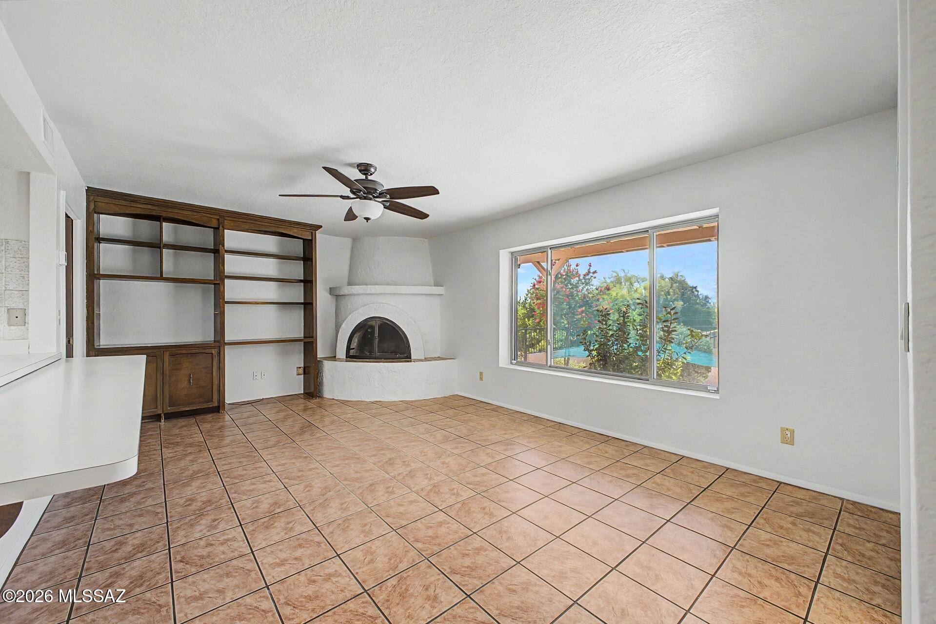 Catalina Foothills Estates NO. 7 (250-314) - Residential Income