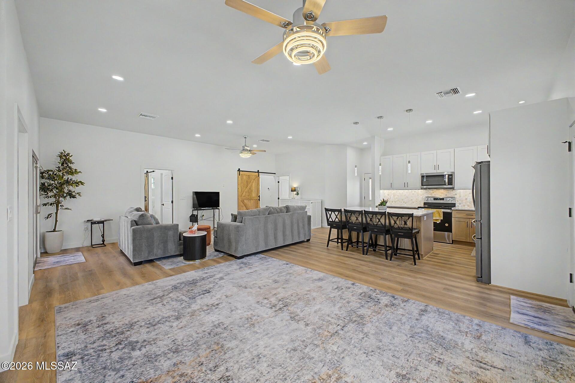 Catalina Foothills Estates NO. 7 (250-314) - Residential Income