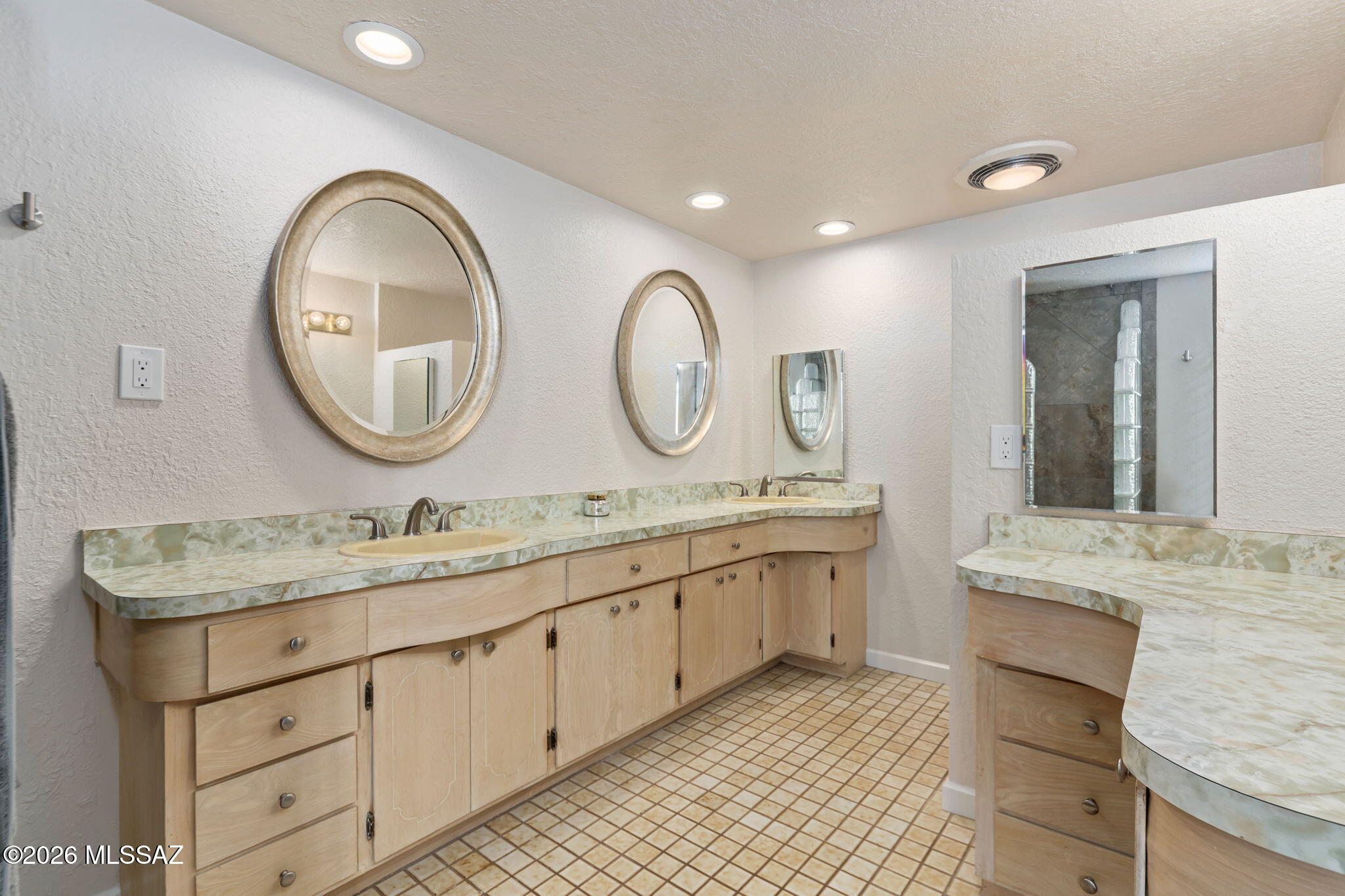 Valoro Estates (1-15) - Residential