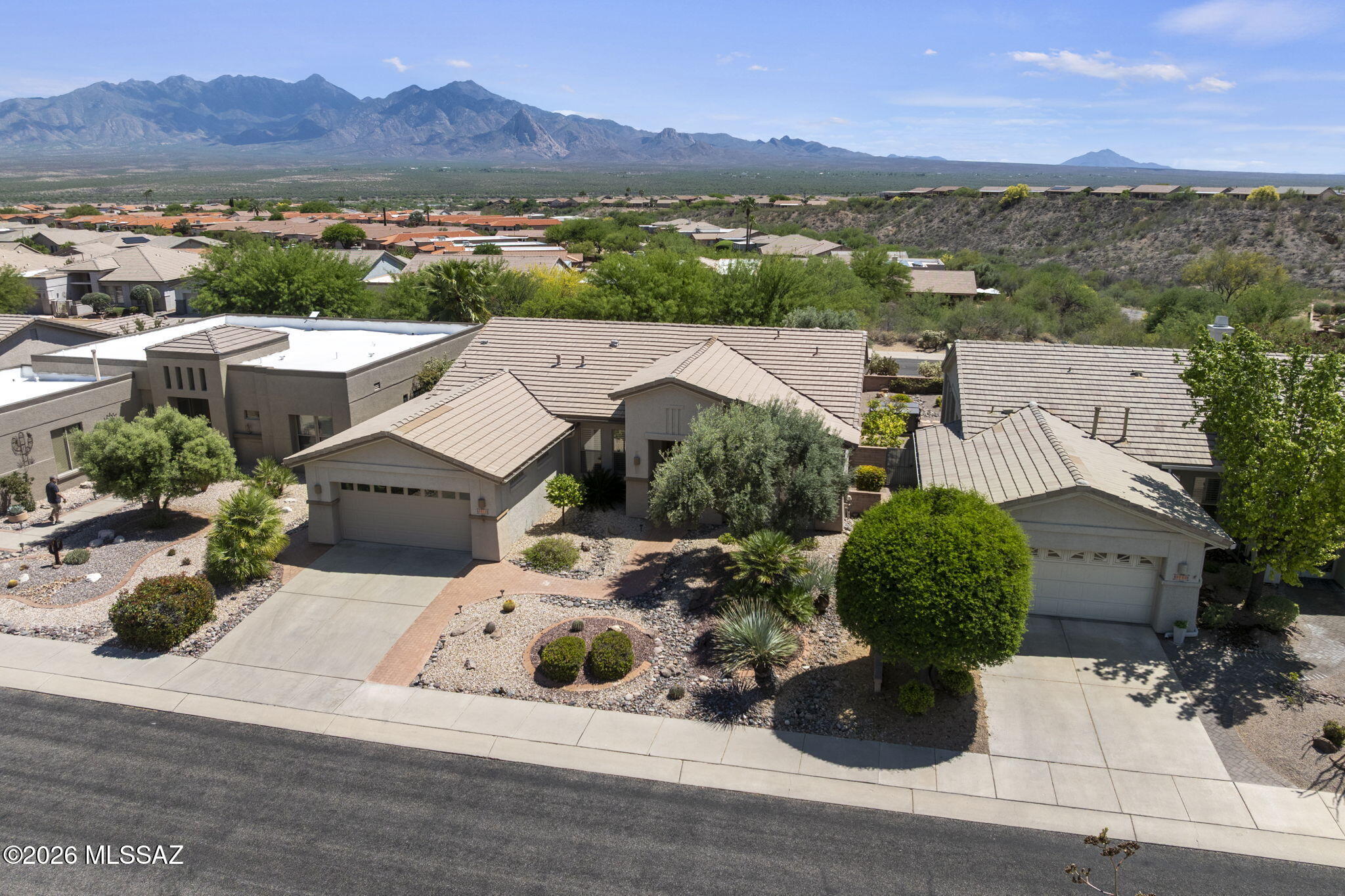 4715 S Piccadilly Drive