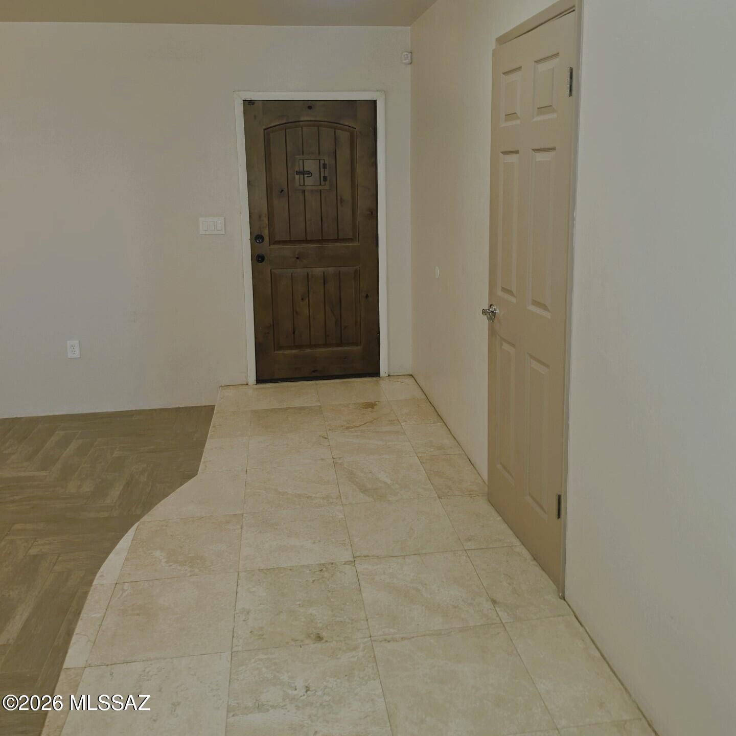 6401 N Camino Katrina