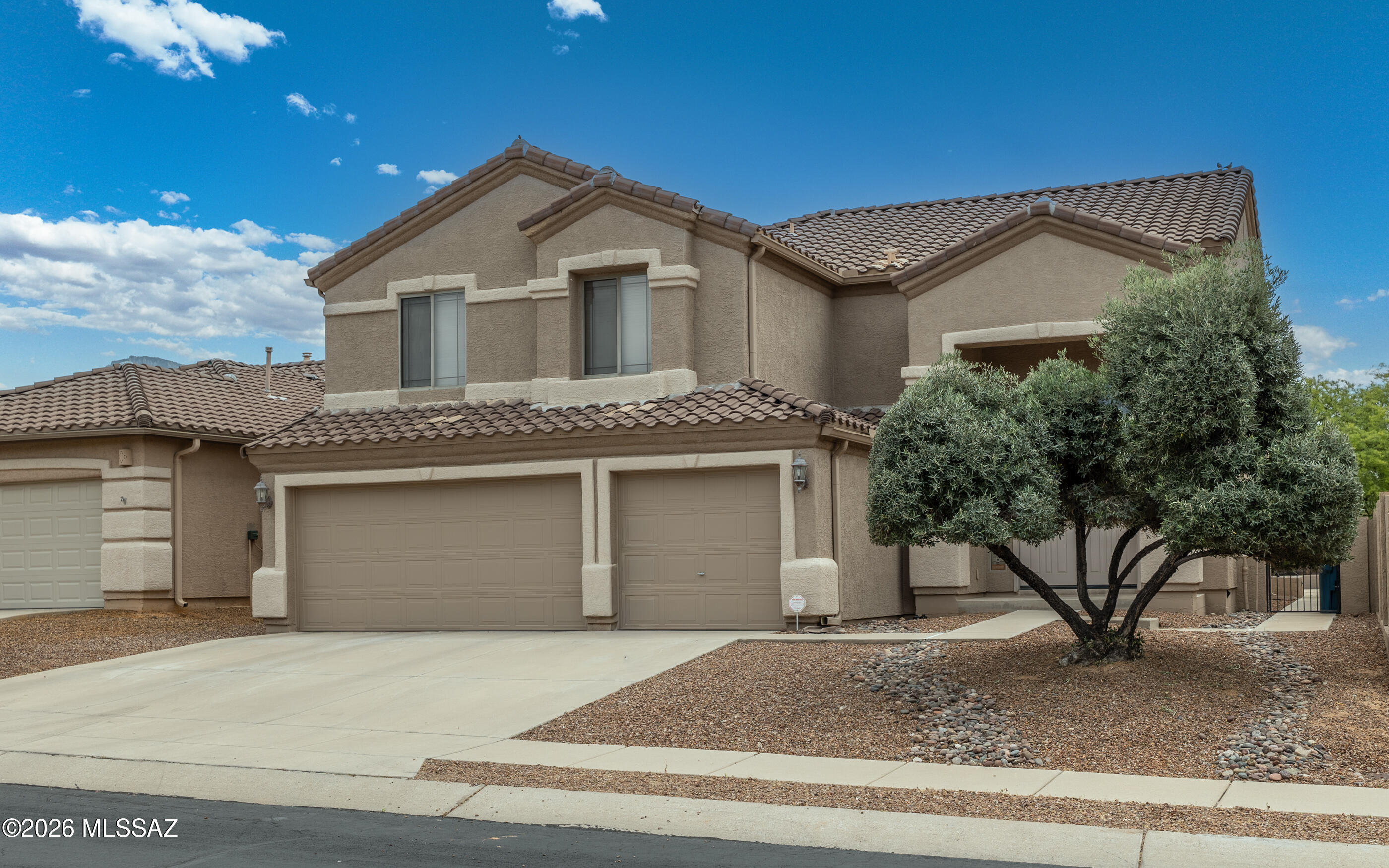 2196 E Rio Vistoso Lane