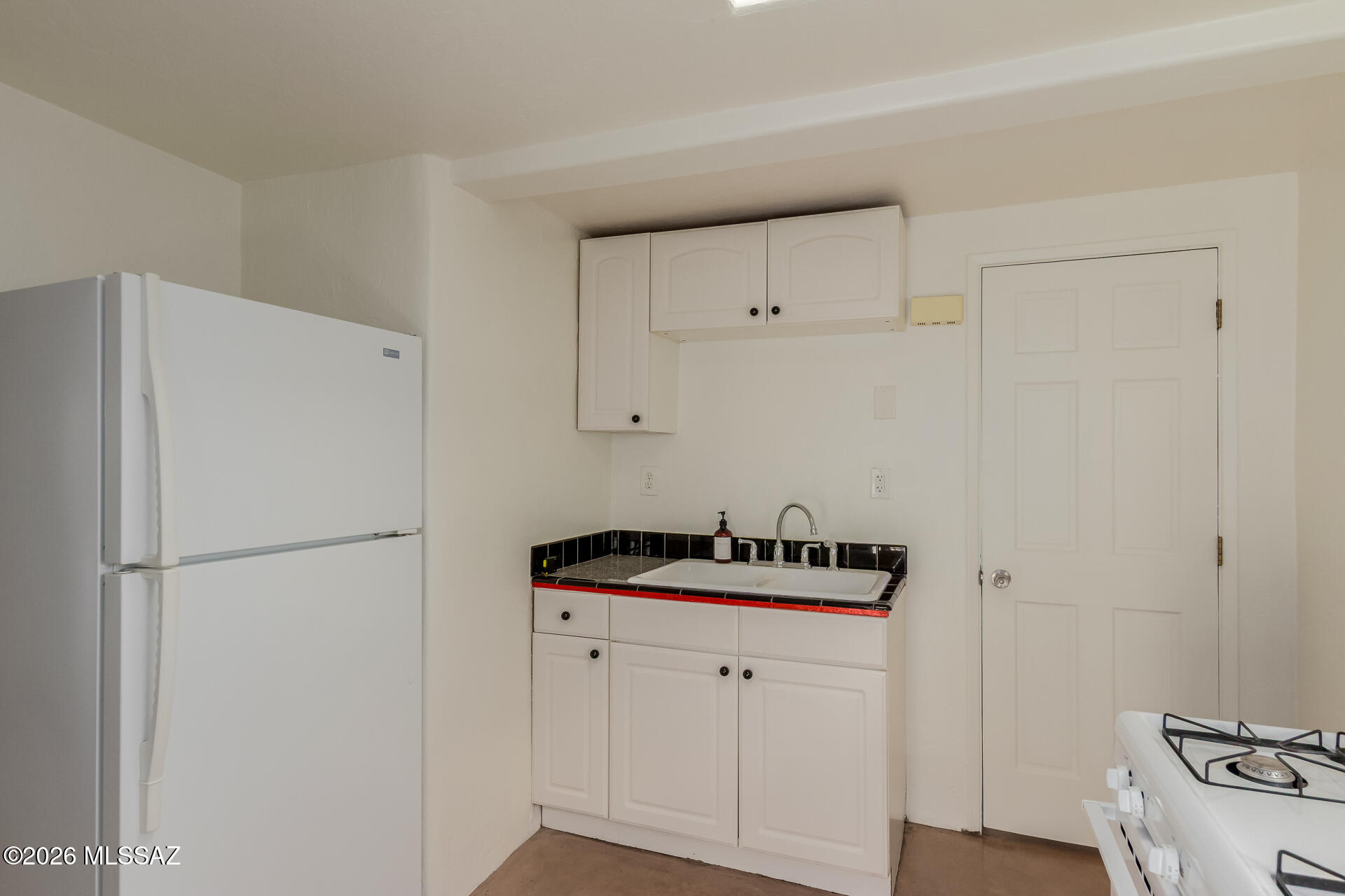 906 N Columbia Avenue