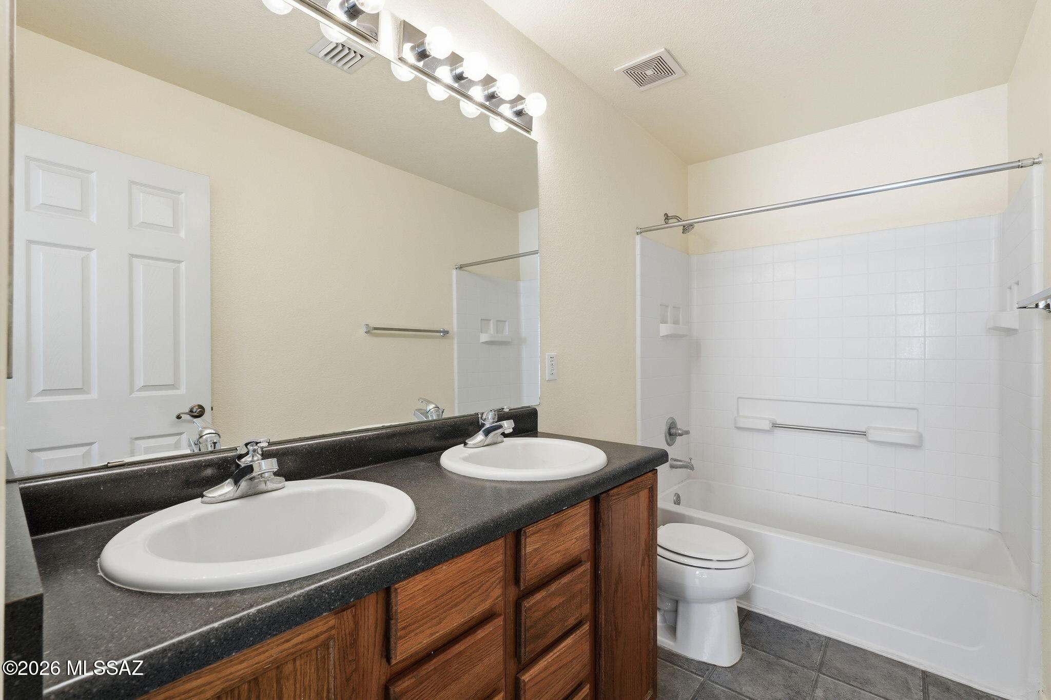 Catalina Vistas - Residential