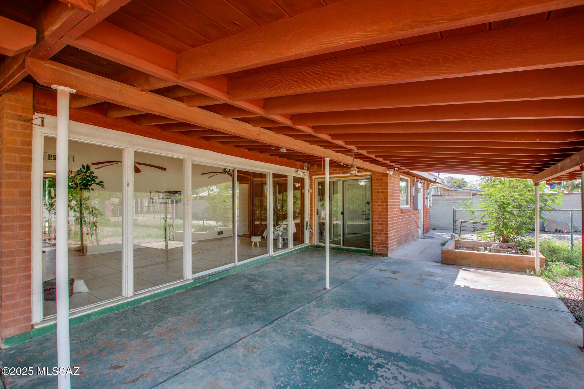 El Cerrito Est - Residential