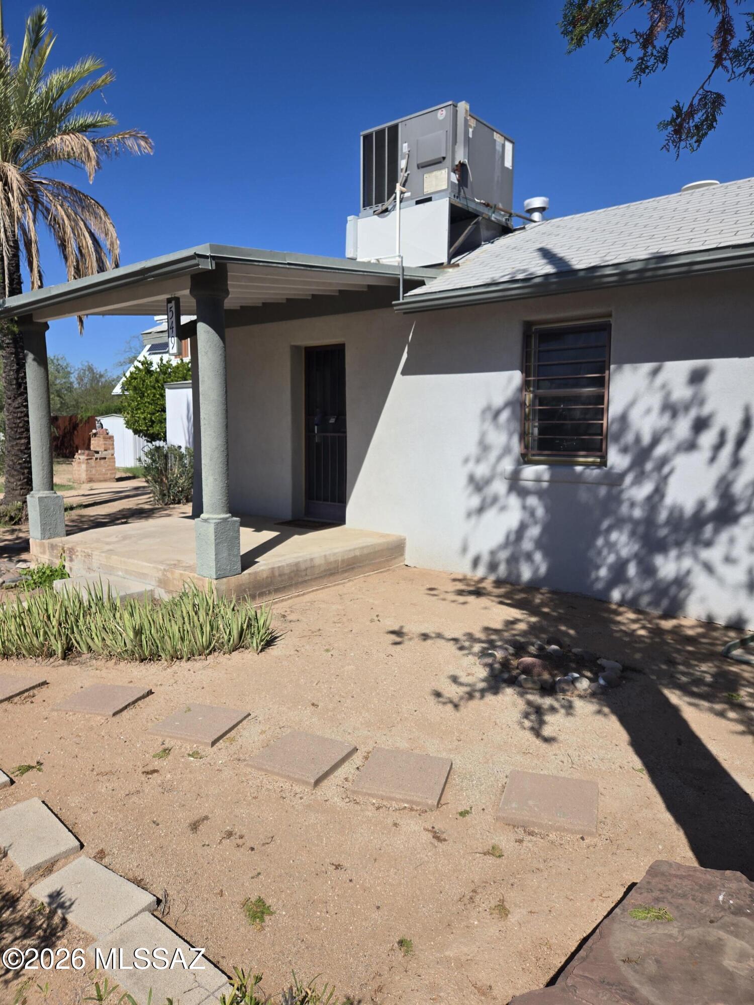 549 S Santa Rita Avenue