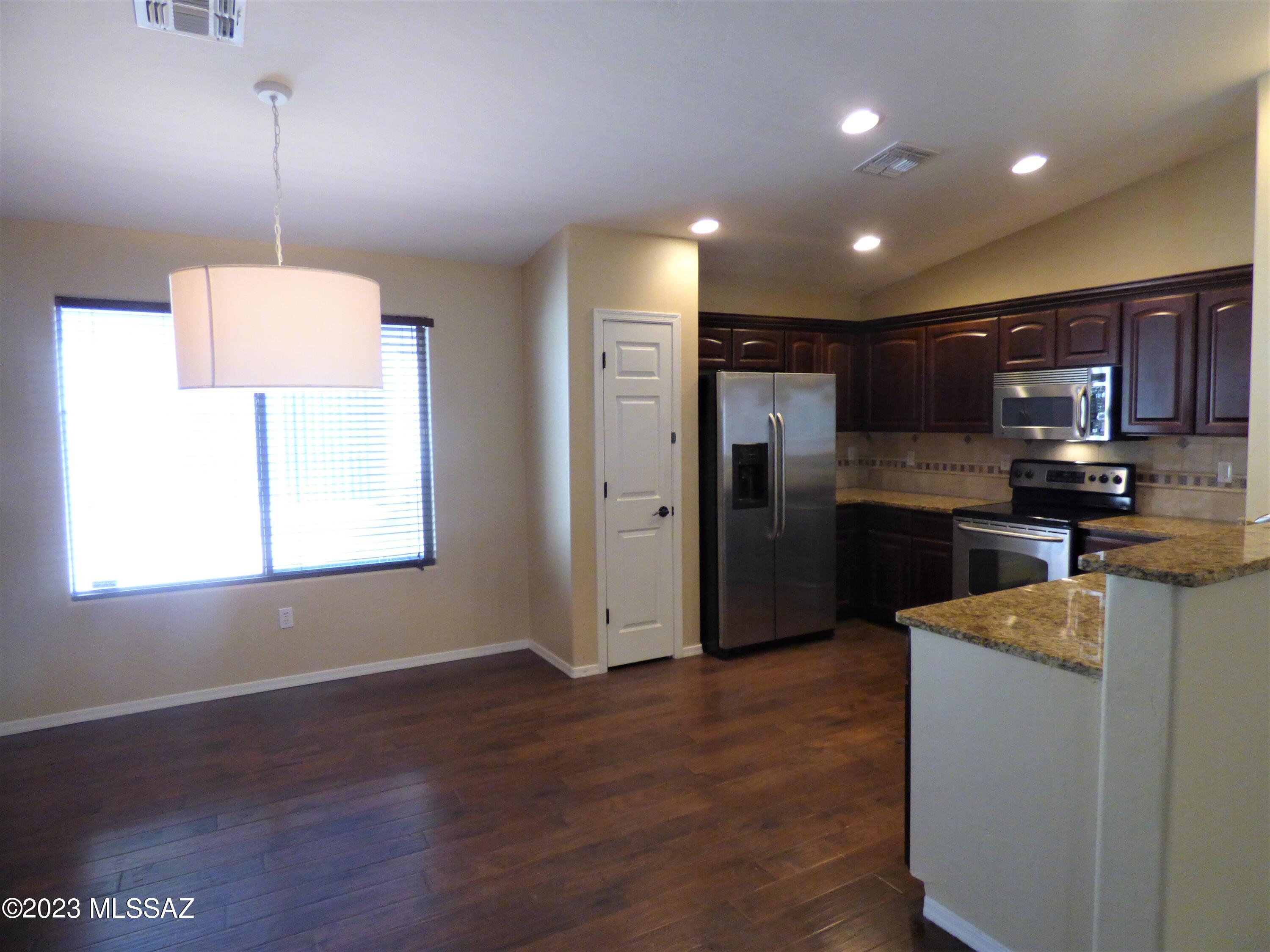 The Villages IV At Dove Mountain (1-47) - Residential Lease